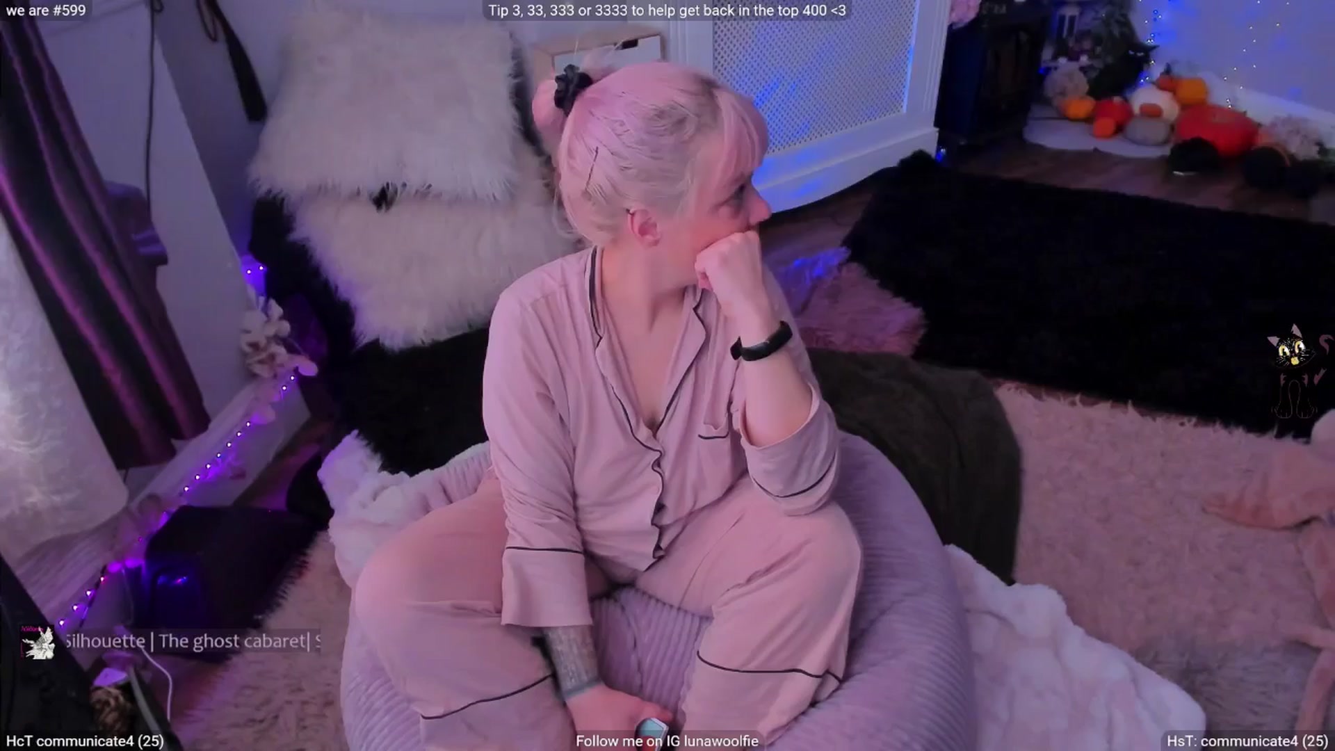Gallery image thumbnail from LunaWolfie's myfreecams stream on, 01/16/2026, 13:49 image 12 of 20
