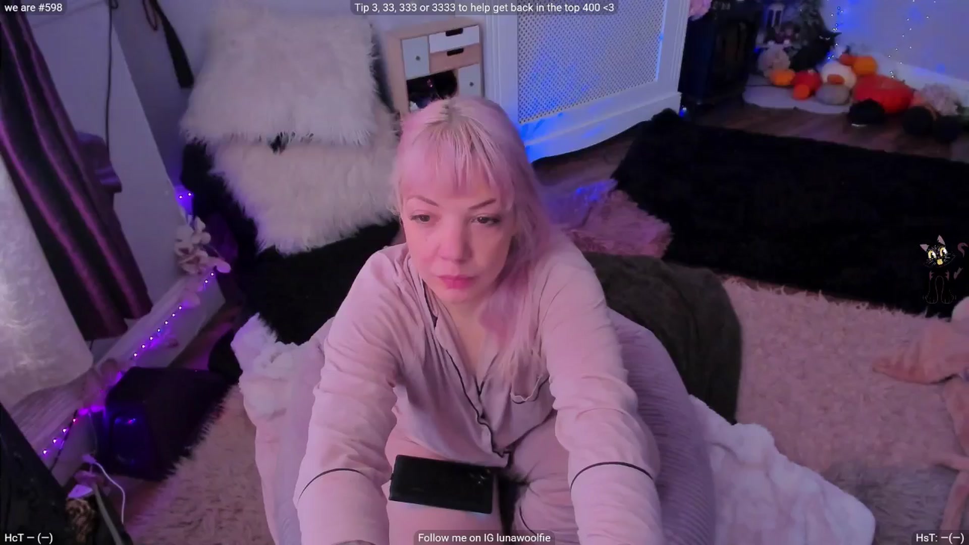 Gallery image thumbnail from LunaWolfie's myfreecams stream on, 01/16/2026, 13:49 image 4 of 20