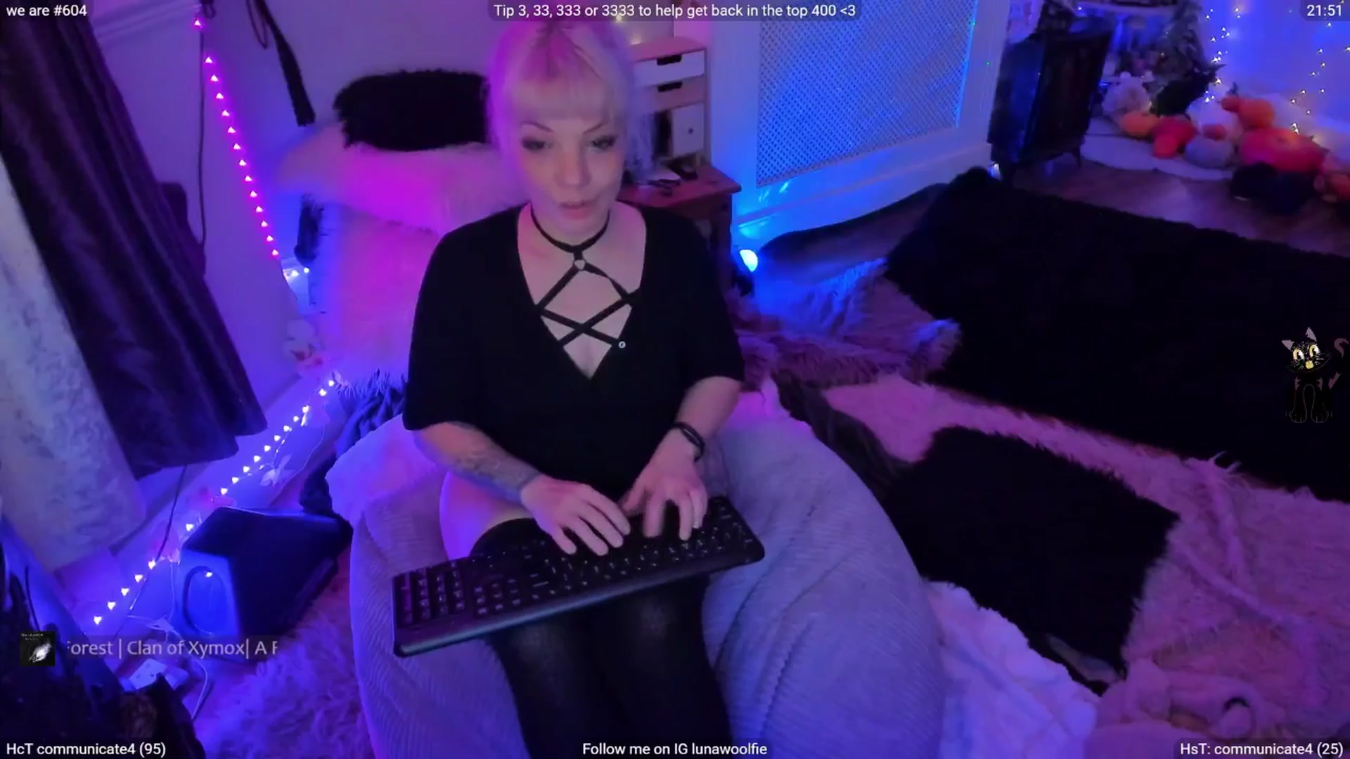 Gallery image thumbnail from LunaWolfie's myfreecams stream on, 01/16/2026, 19:55 image 16 of 20