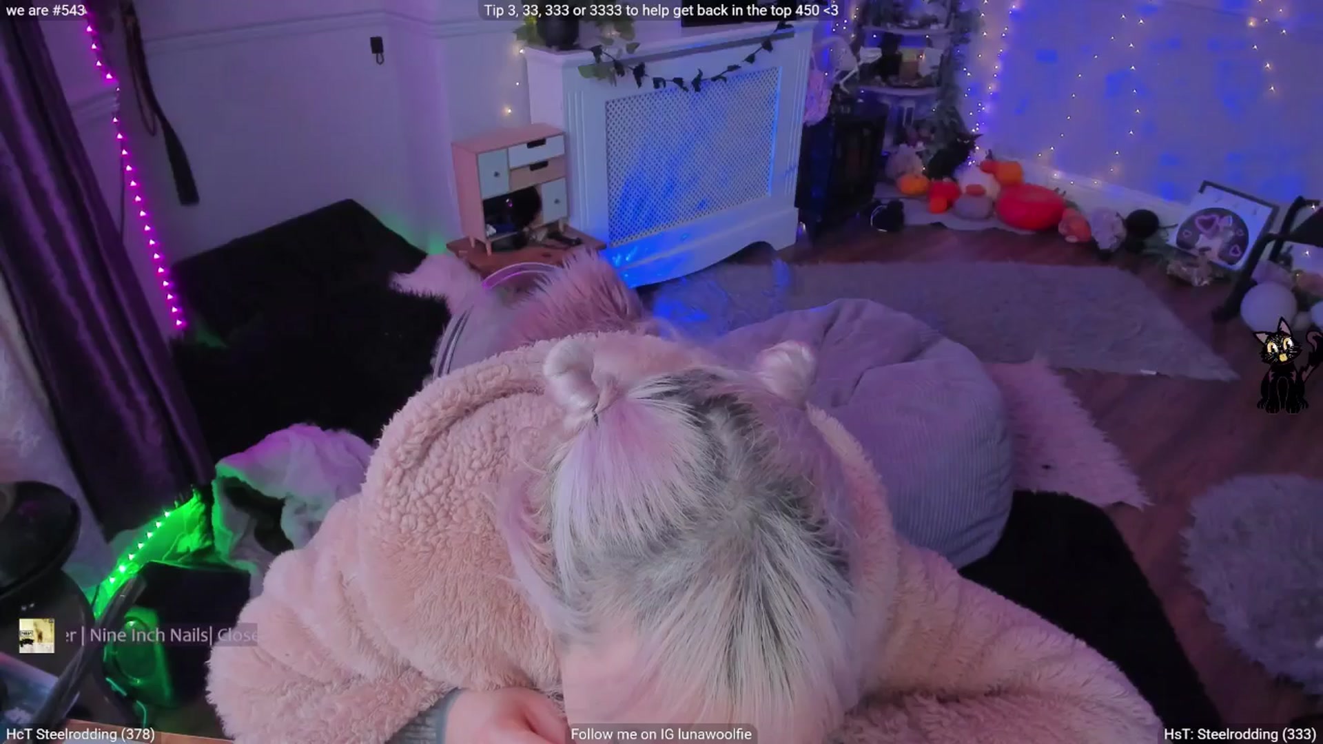 Gallery image thumbnail from LunaWolfie's myfreecams stream on, 01/29/2026, 15:10 image 16 of 20