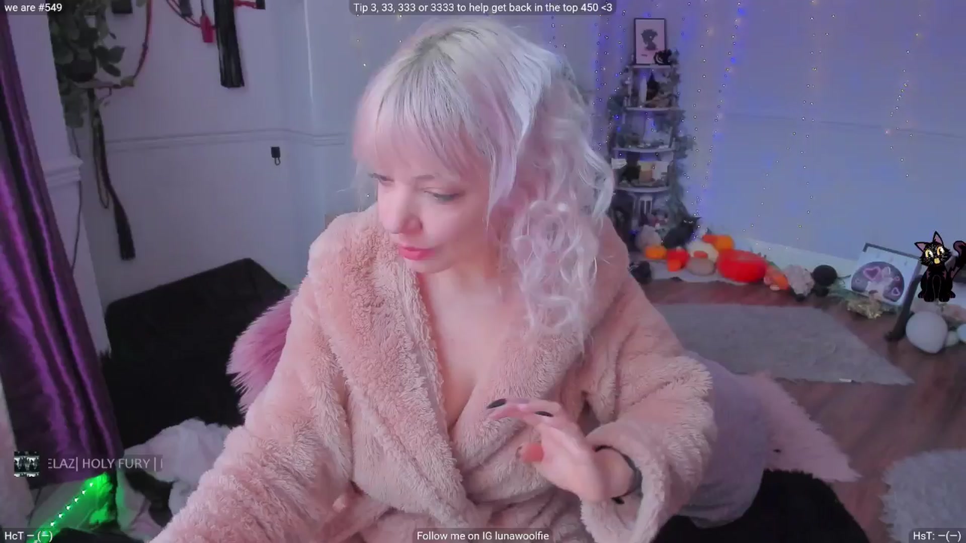 Gallery image thumbnail from LunaWolfie's myfreecams stream on, 01/29/2026, 15:10 image 2 of 20