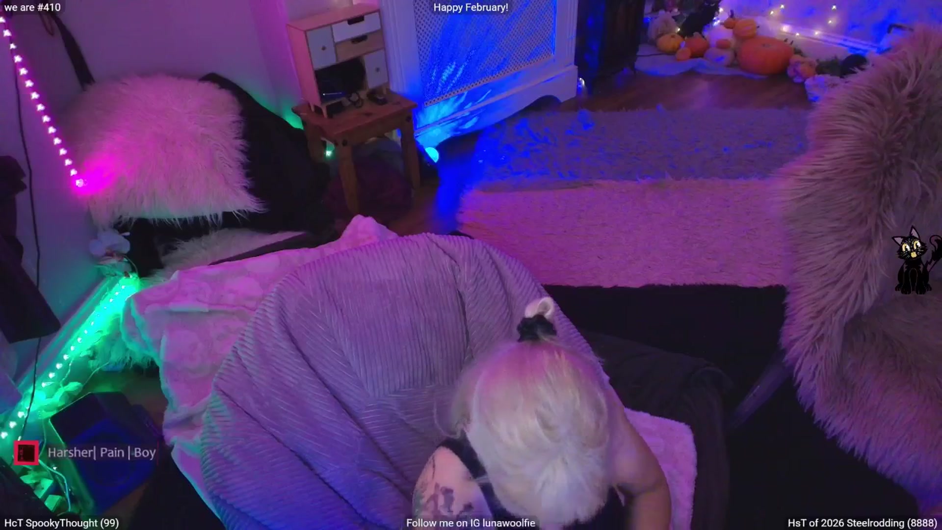 Gallery image thumbnail from LunaWolfie's myfreecams stream on, 02/09/2026, 19:37 image 14 of 20
