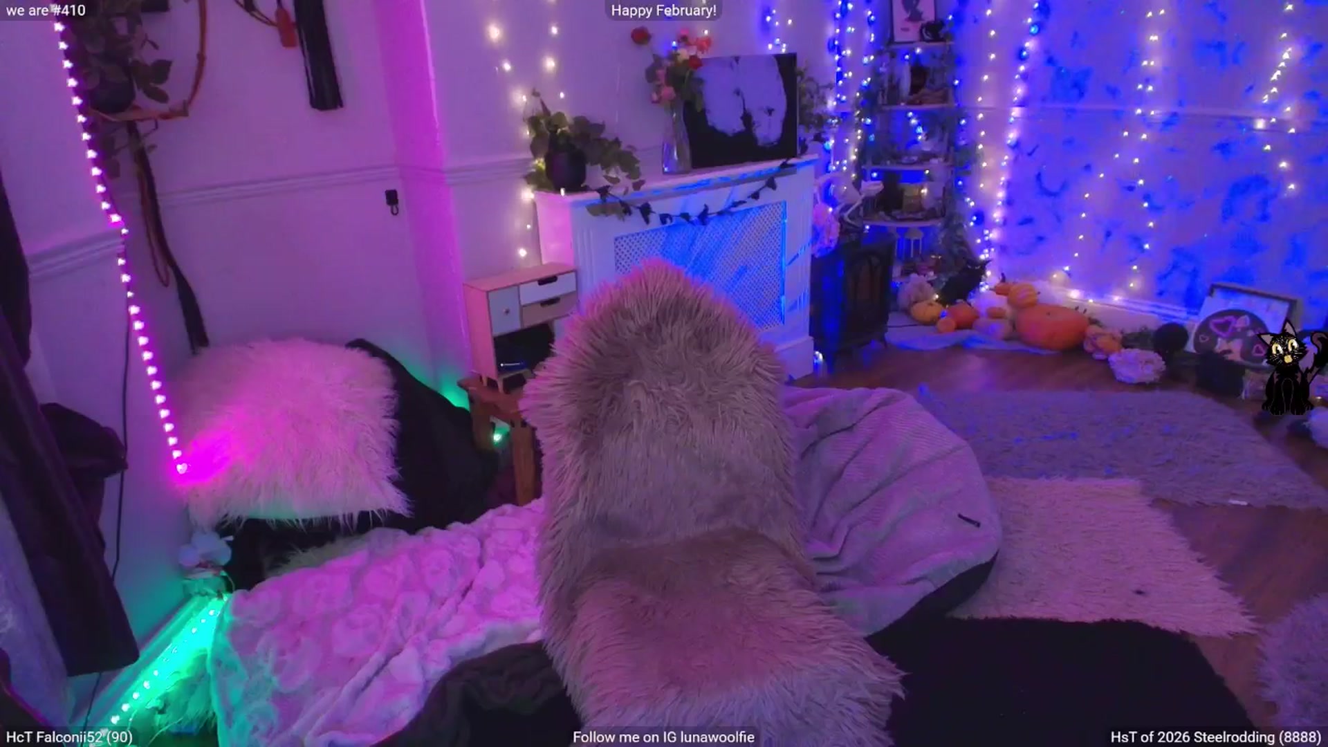 Gallery image thumbnail from LunaWolfie's myfreecams stream on, 02/09/2026, 19:37 image 7 of 20