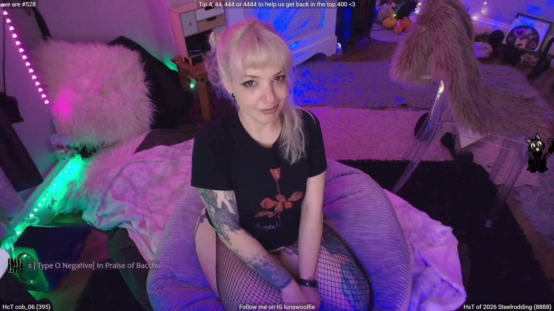 Gallery image thumbnail from LunaWolfie's myfreecams stream on, 02/12/2026, 19:31 image 19 of 20
