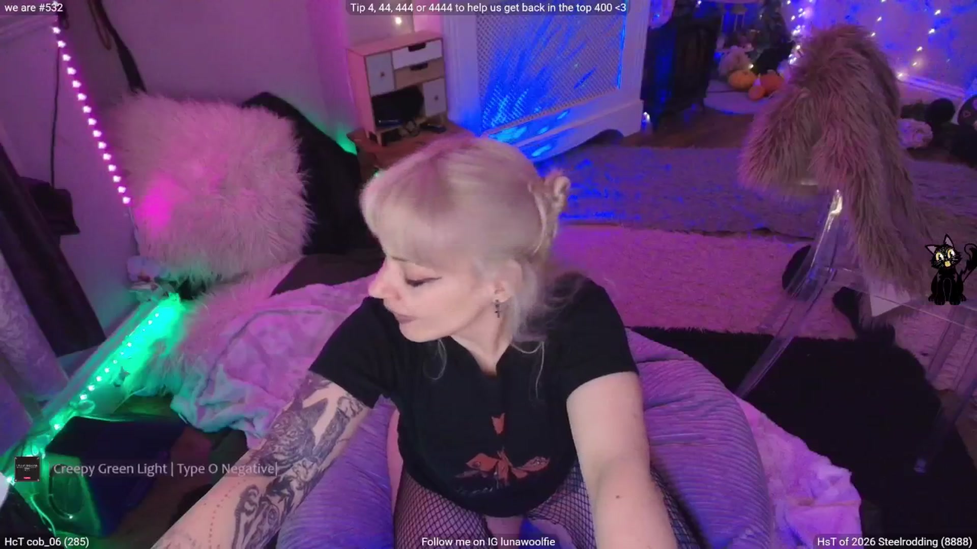 Gallery image thumbnail from LunaWolfie's myfreecams stream on, 02/12/2026, 19:31 image 2 of 20
