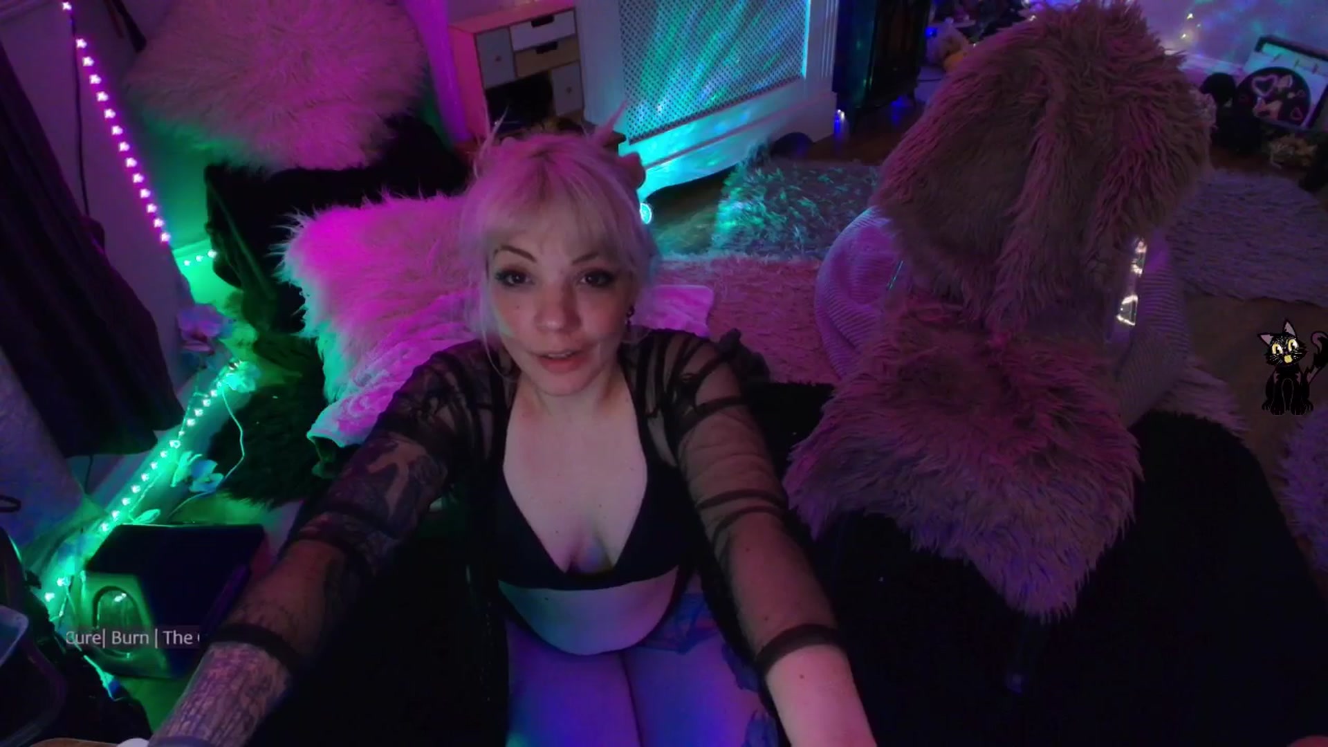 Gallery image thumbnail from LunaWolfie's myfreecams stream on, 02/17/2026, 01:16 image 15 of 20