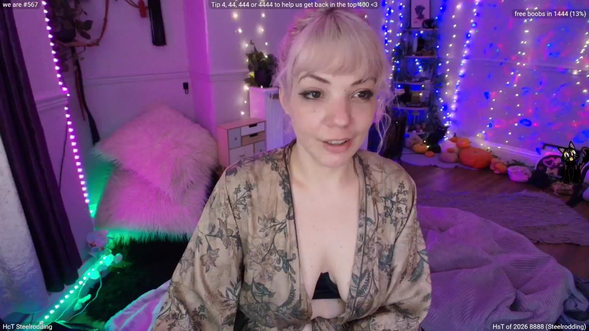 Gallery image thumbnail from LunaWolfie's myfreecams stream on, 02/21/2026, 19:33 image 18 of 20