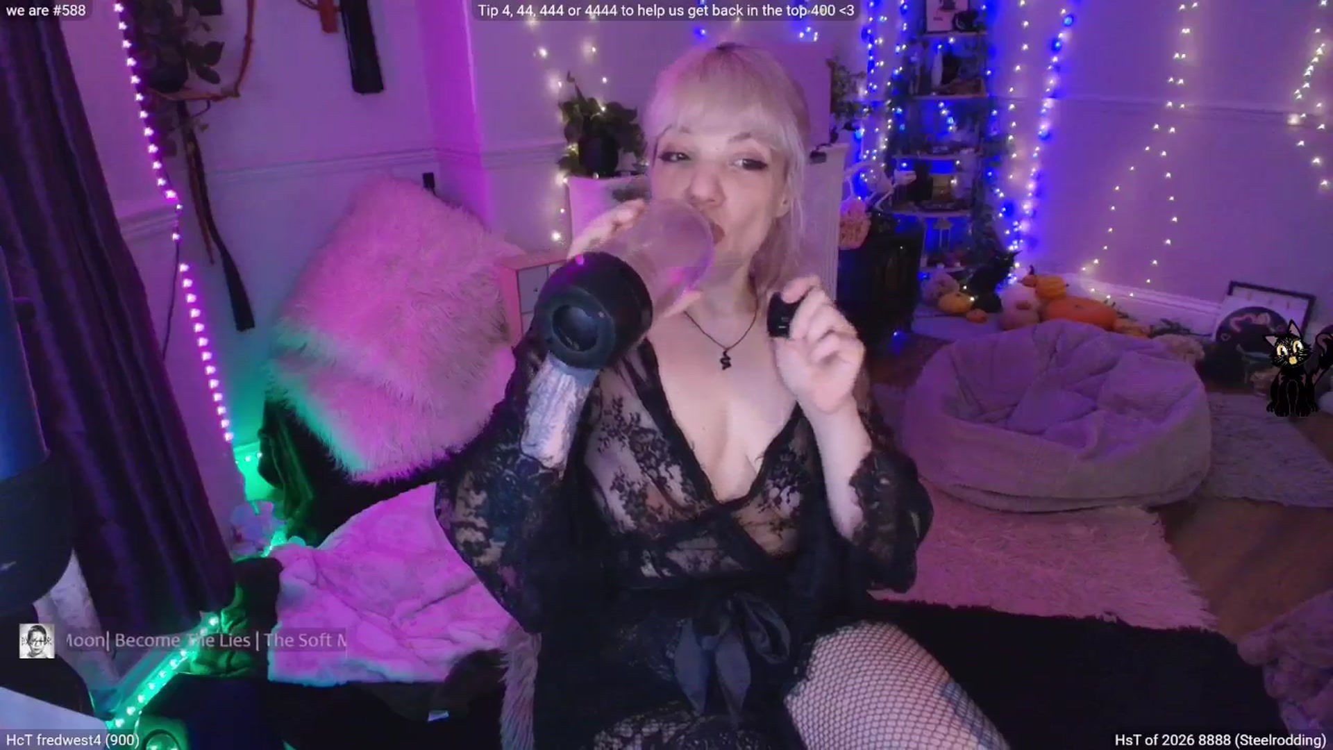 Gallery image thumbnail from LunaWolfie's myfreecams stream on, 02/28/2026, 21:14 image 13 of 20