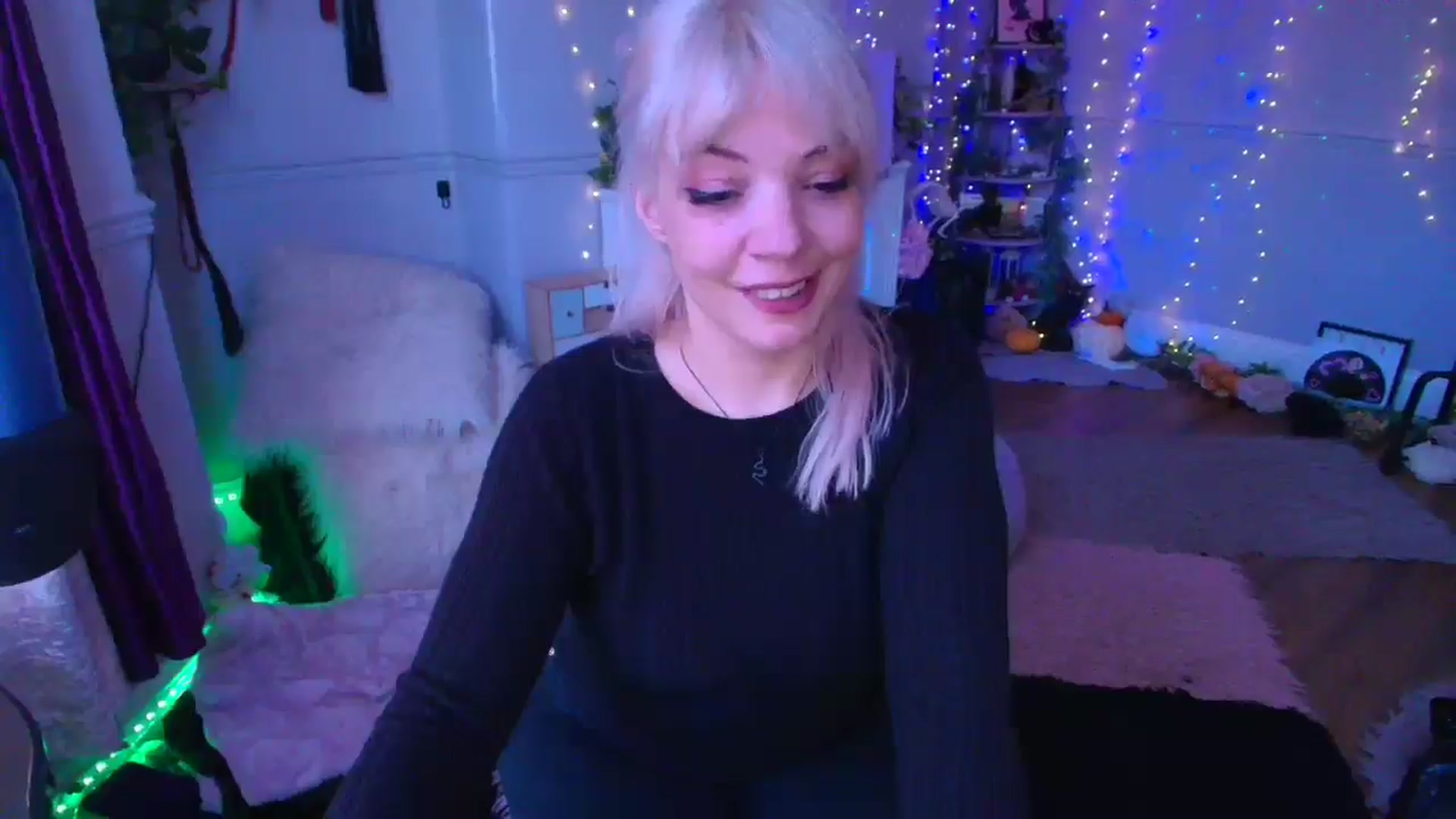 Gallery image thumbnail from LunaWolfie's myfreecams stream on, 03/17/2026, 17:50 image 3 of 20