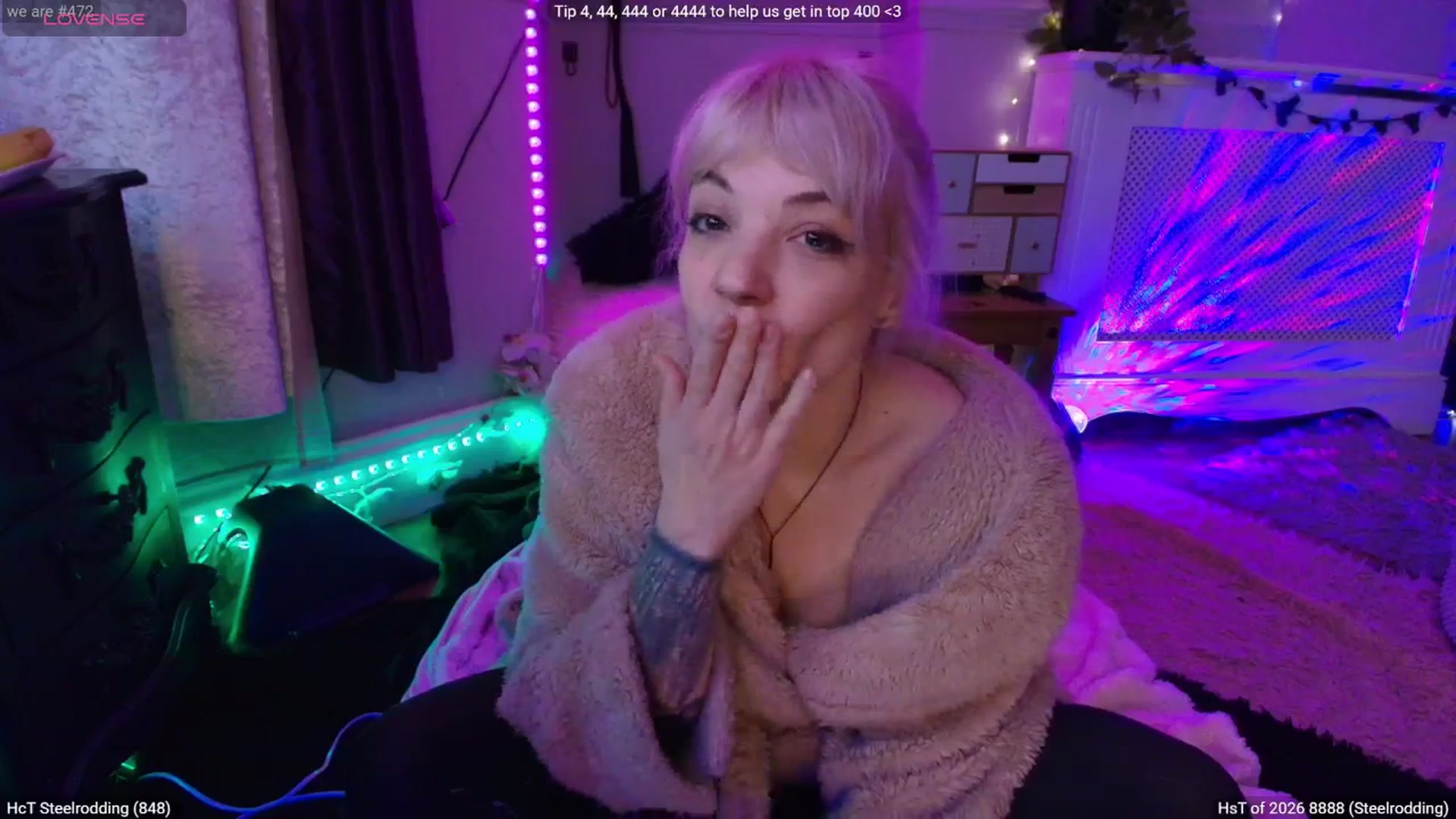 Gallery image thumbnail from LunaWolfie's myfreecams stream on, 03/30/2026, 22:34 image 16 of 20