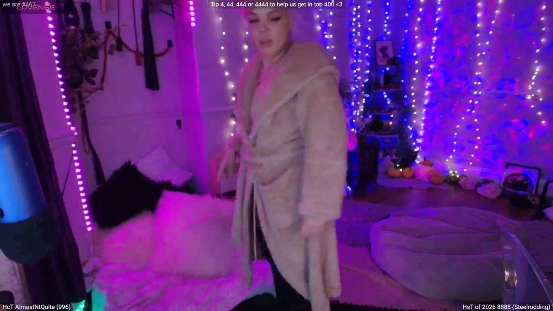 Gallery image thumbnail from LunaWolfie's myfreecams stream on, 03/30/2026, 22:34 image 19 of 20