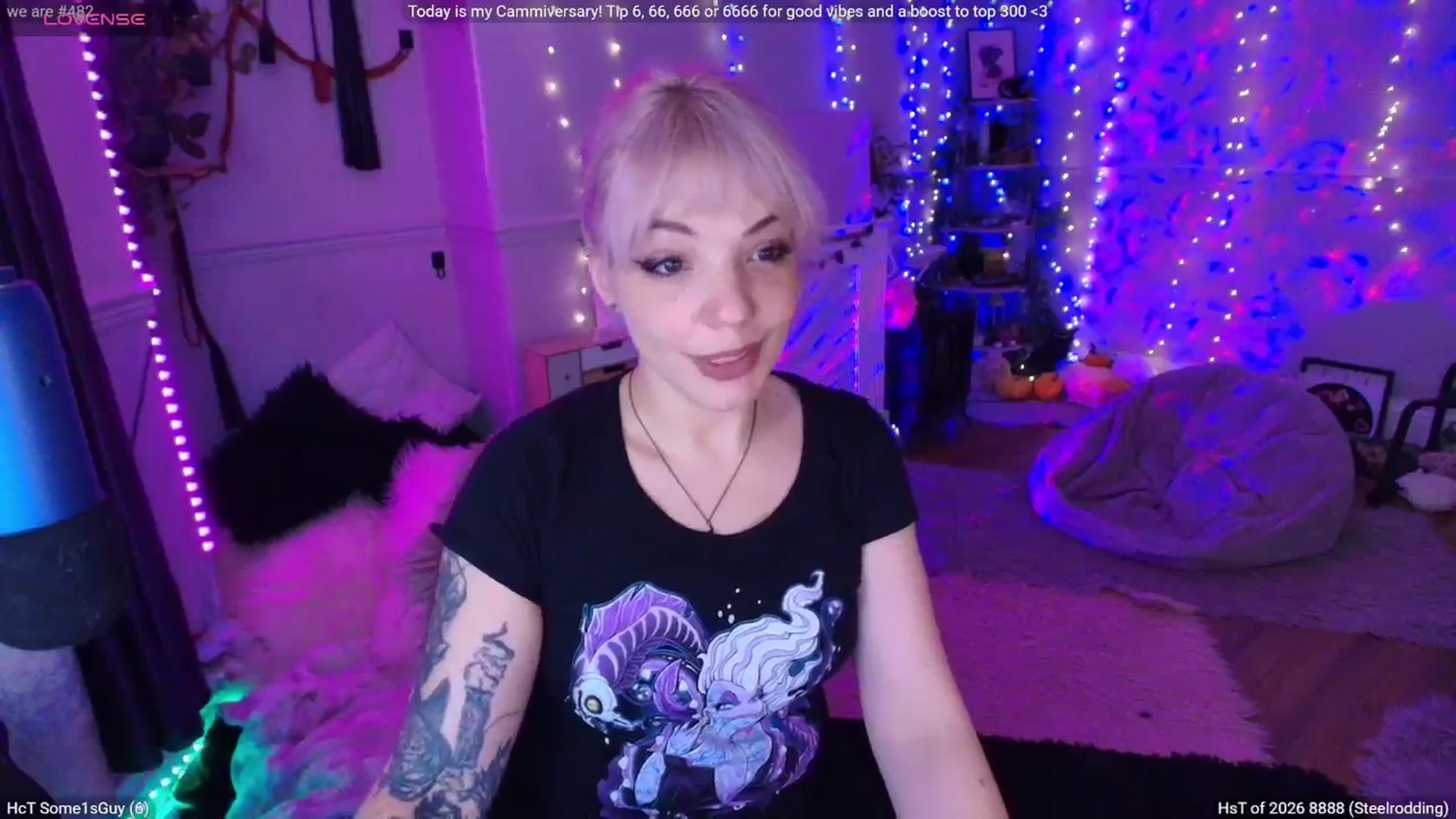 Gallery image thumbnail from LunaWolfie's myfreecams stream on, 03/31/2026, 23:02 image 3 of 20