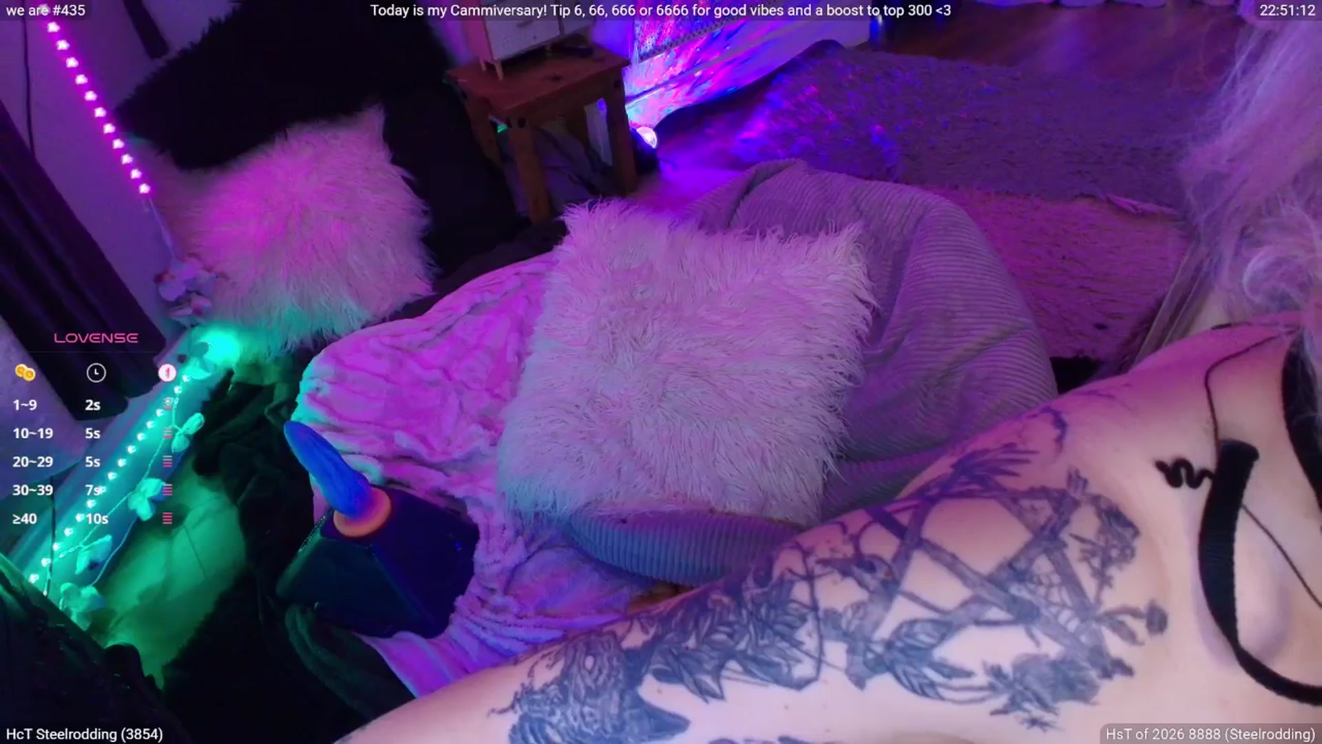 Gallery image thumbnail from LunaWolfie's myfreecams stream on, 03/31/2026, 23:02 image 18 of 20