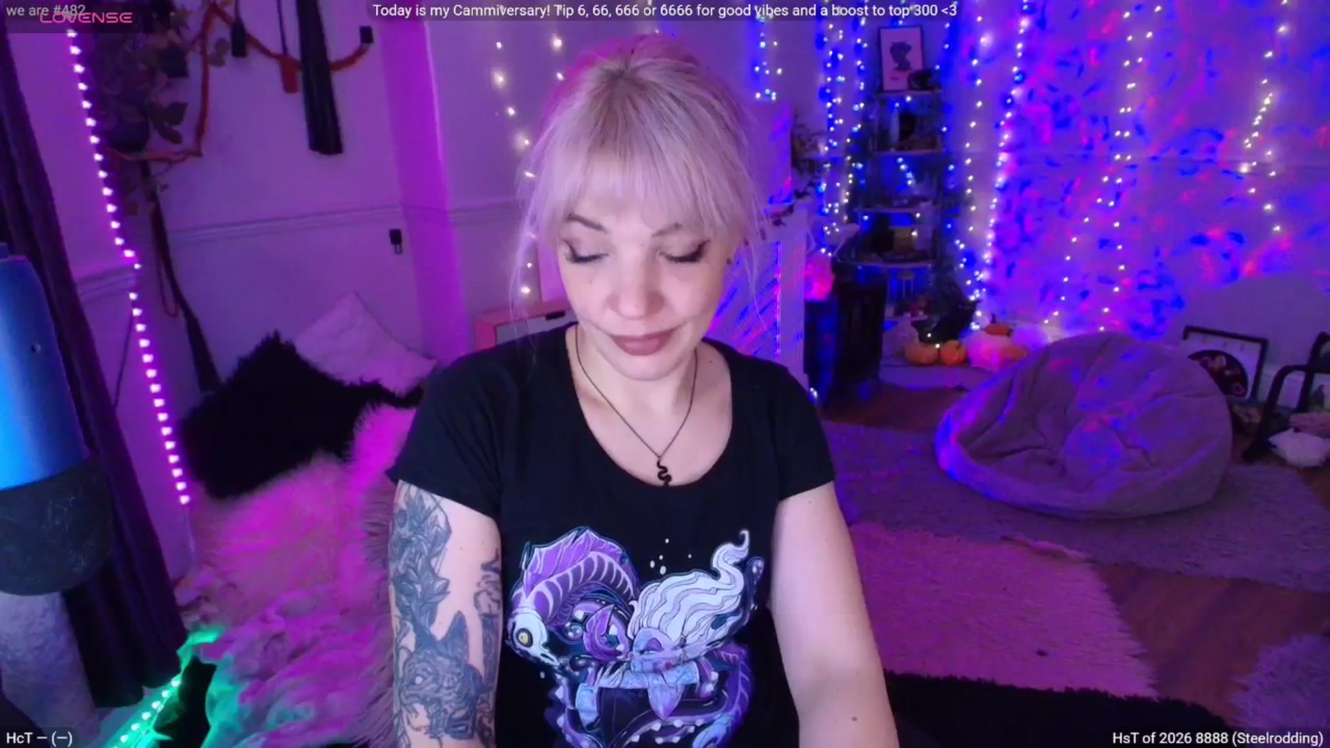 Gallery image thumbnail from LunaWolfie's myfreecams stream on, 03/31/2026, 23:02 image 2 of 20