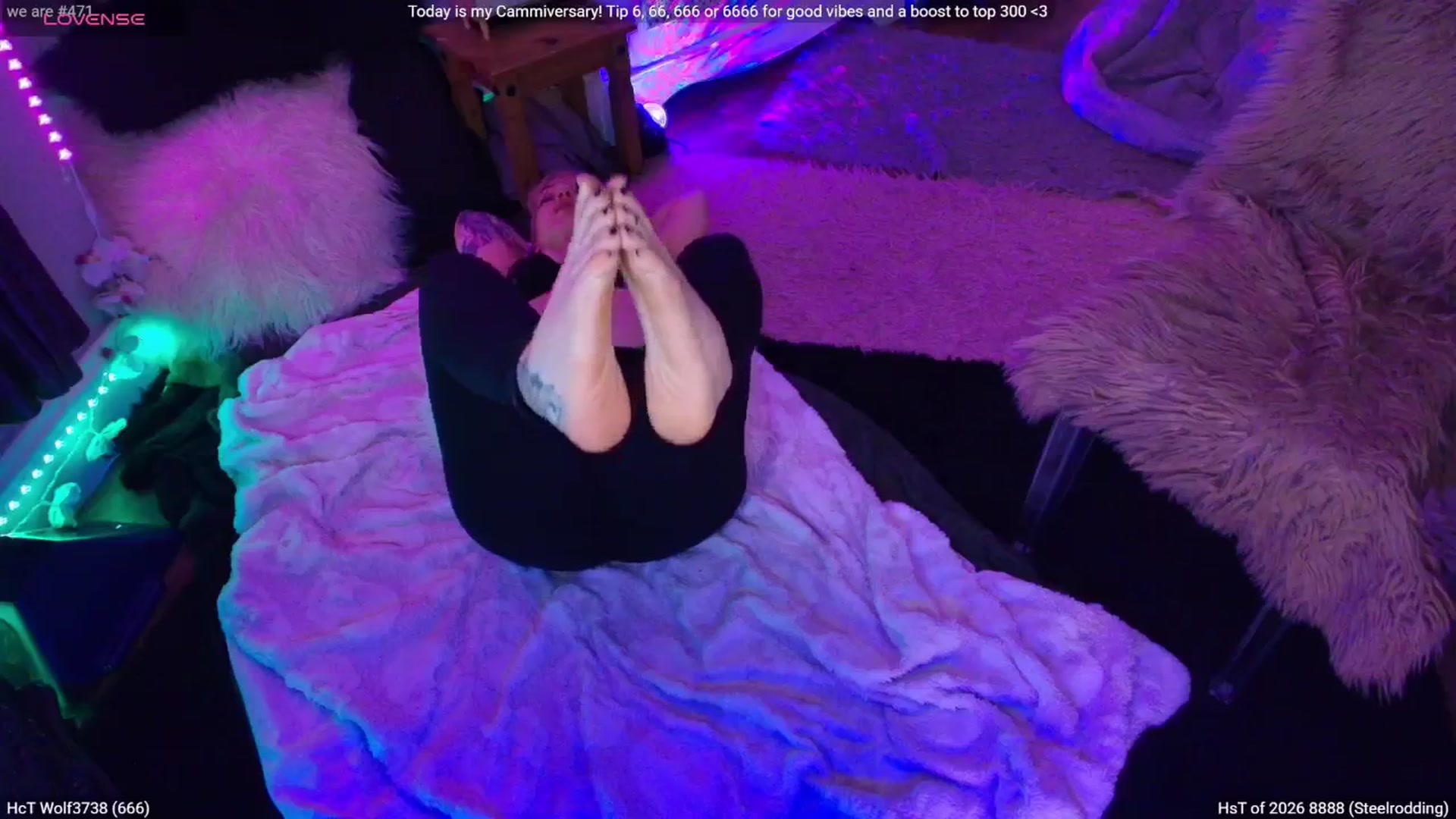Gallery image thumbnail from LunaWolfie's myfreecams stream on, 03/31/2026, 23:02 image 11 of 20