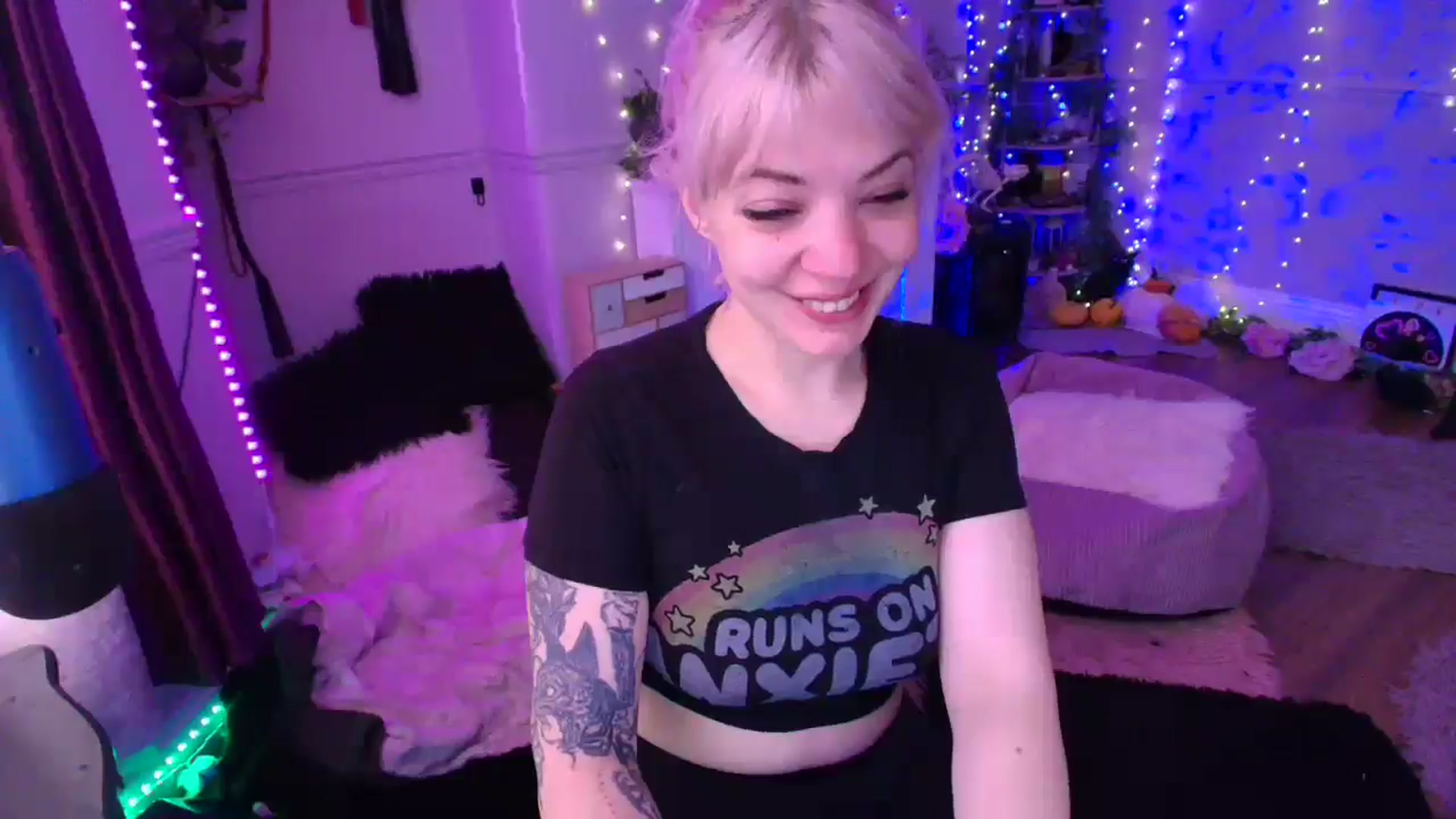 Gallery image thumbnail from LunaWolfie's myfreecams stream on, 04/03/2026, 10:48 image 5 of 20
