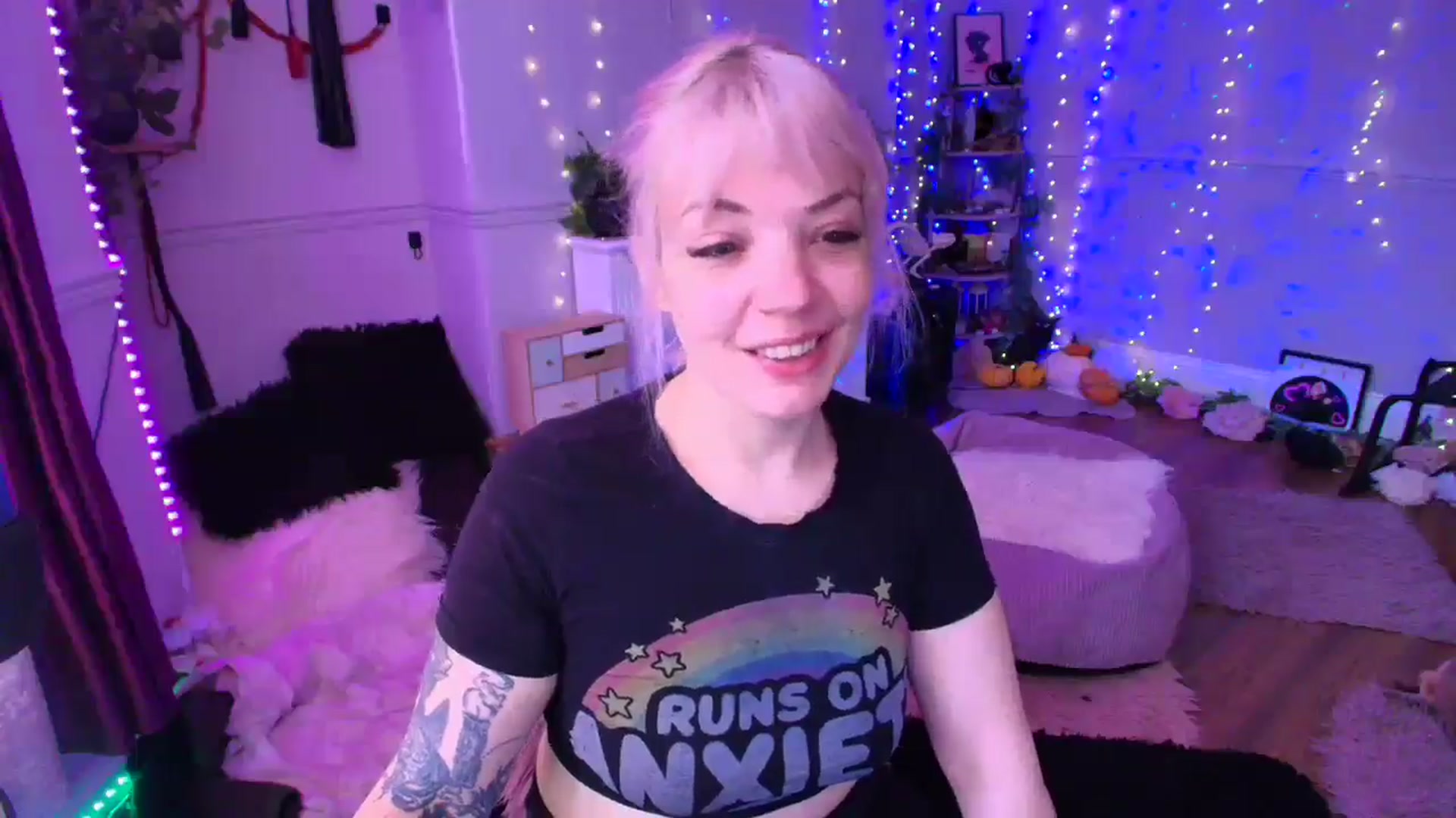 Gallery image thumbnail from LunaWolfie's myfreecams stream on, 04/03/2026, 12:19 image 12 of 20
