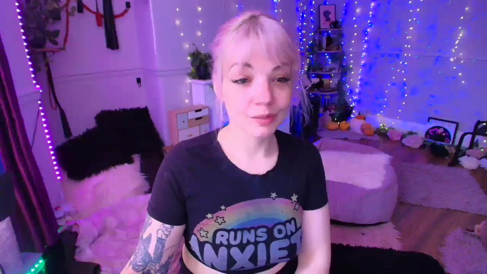 Gallery image thumbnail from LunaWolfie's myfreecams stream on, 04/03/2026, 12:19 image 11 of 20