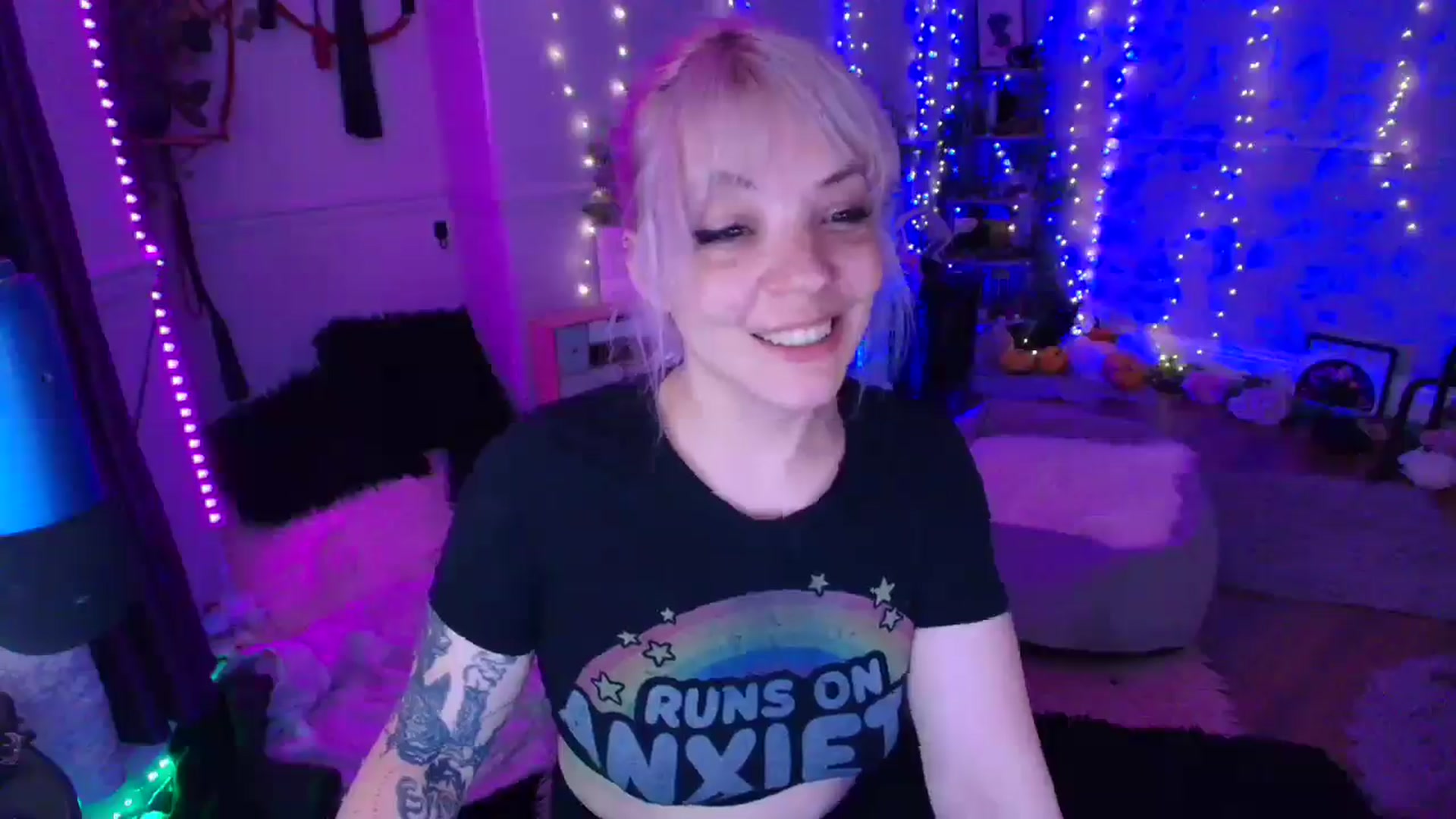 Gallery image thumbnail from LunaWolfie's myfreecams stream on, 04/03/2026, 18:20 image 3 of 20