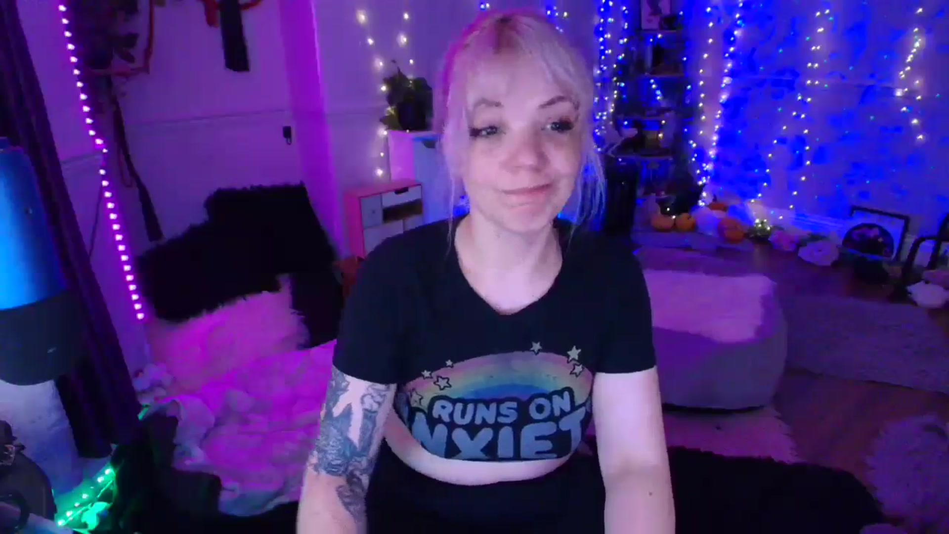 Gallery image thumbnail from LunaWolfie's myfreecams stream on, 04/03/2026, 18:20 image 4 of 20