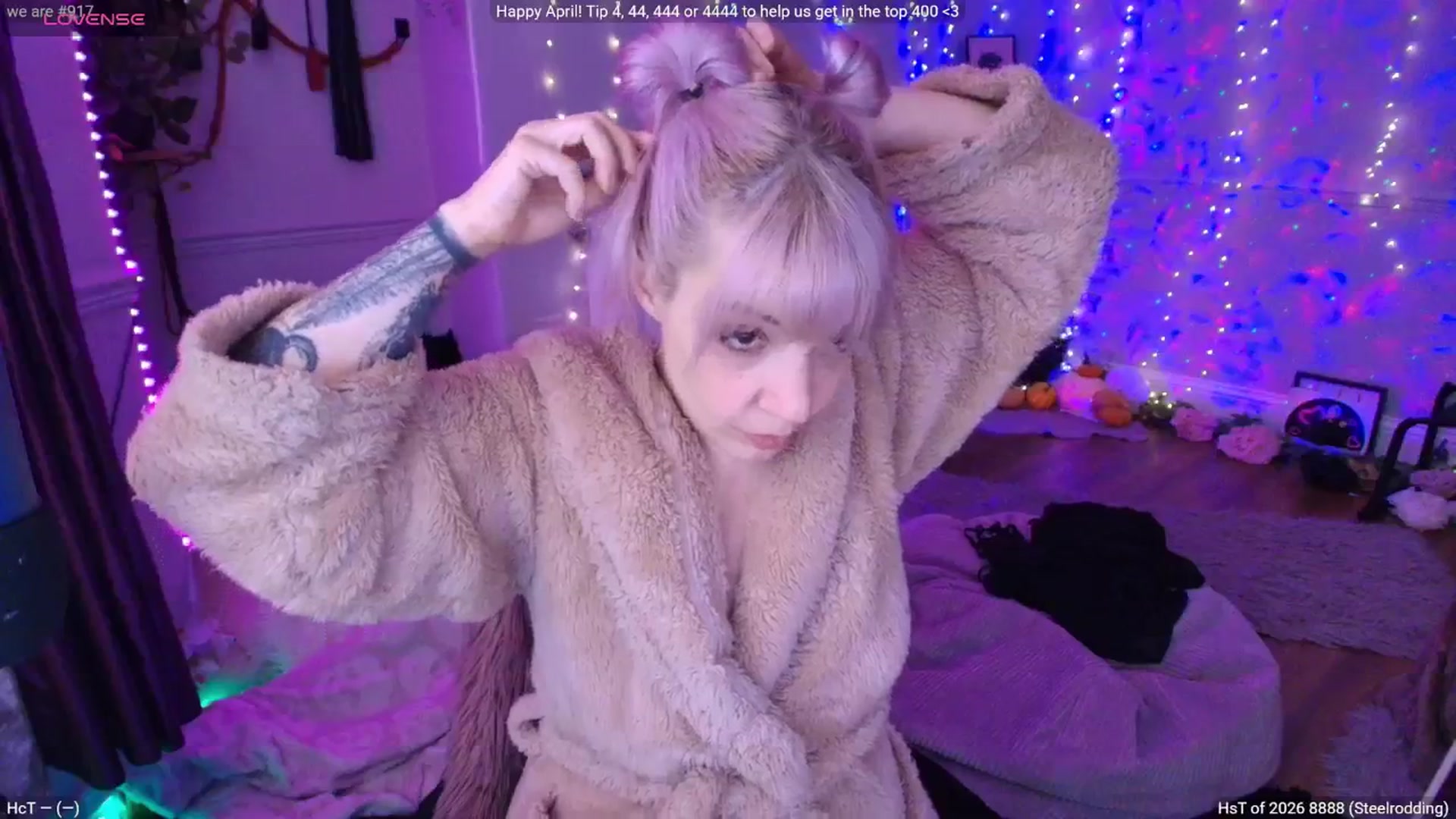 Gallery image thumbnail from LunaWolfie's myfreecams stream on, 04/04/2026, 17:02 image 14 of 20