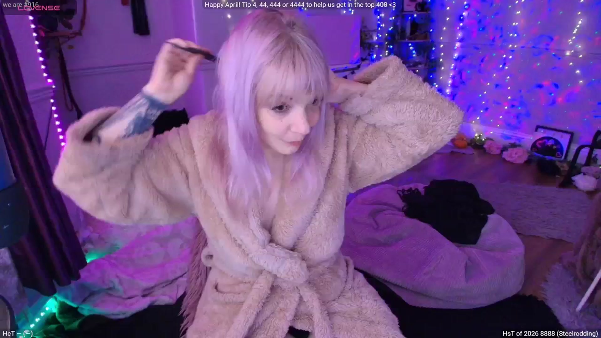 Gallery image thumbnail from LunaWolfie's myfreecams stream on, 04/04/2026, 17:02 image 1 of 20