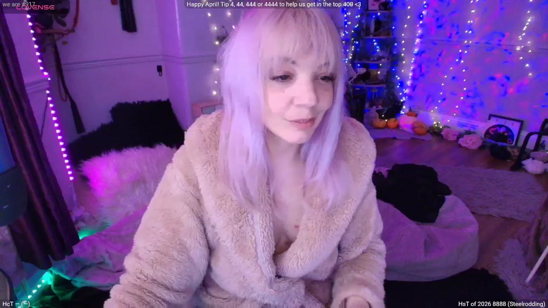 Gallery image thumbnail from LunaWolfie's myfreecams stream on, 04/04/2026, 17:02 image 4 of 20