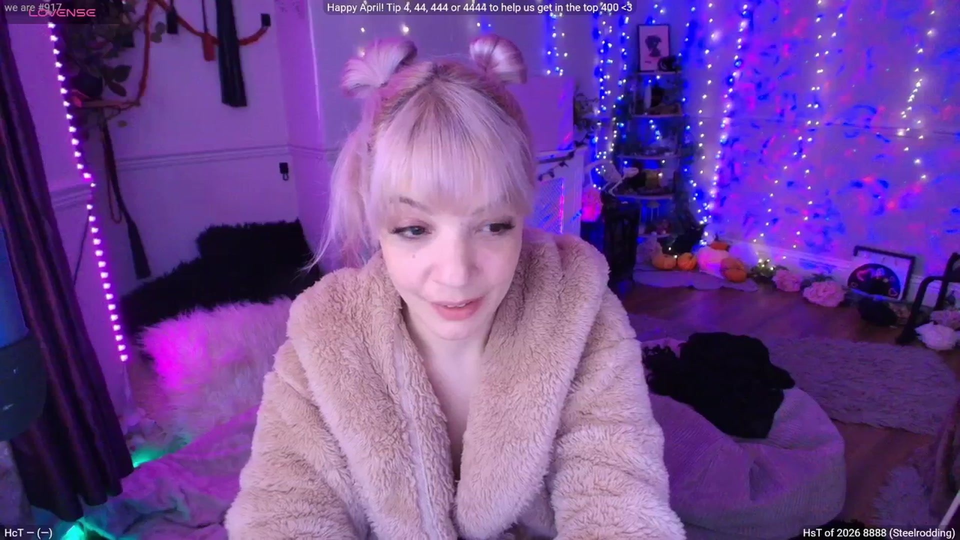 Gallery image thumbnail from LunaWolfie's myfreecams stream on, 04/04/2026, 17:02 image 15 of 20