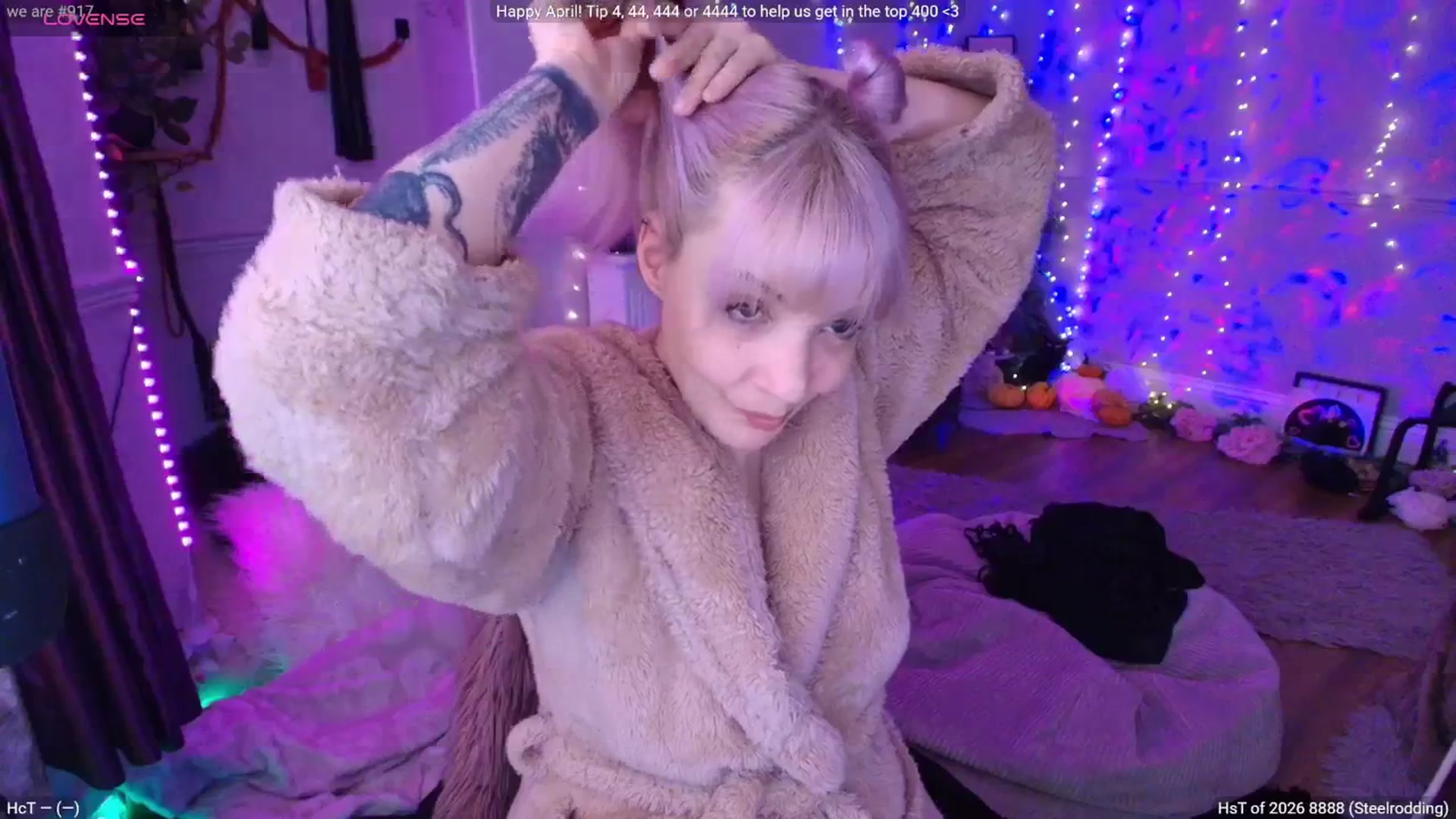 Gallery image thumbnail from LunaWolfie's myfreecams stream on, 04/04/2026, 17:02 image 10 of 20