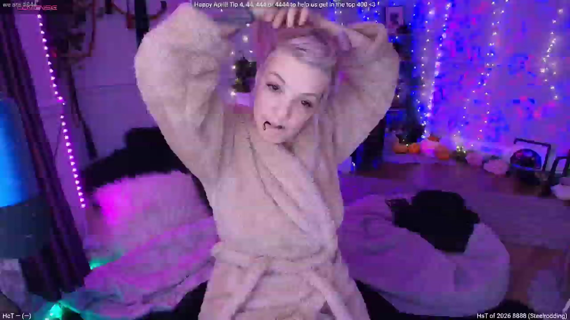Gallery image thumbnail from LunaWolfie's myfreecams stream on, 04/04/2026, 17:53 image 1 of 20