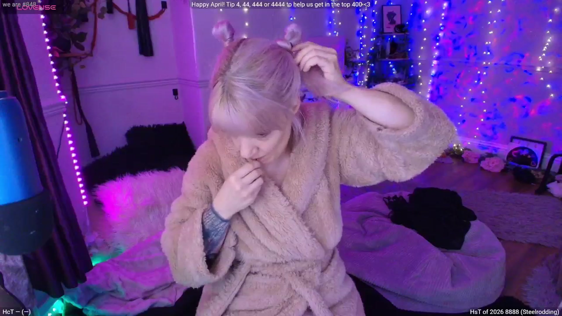 Gallery image thumbnail from LunaWolfie's myfreecams stream on, 04/04/2026, 17:53 image 8 of 20