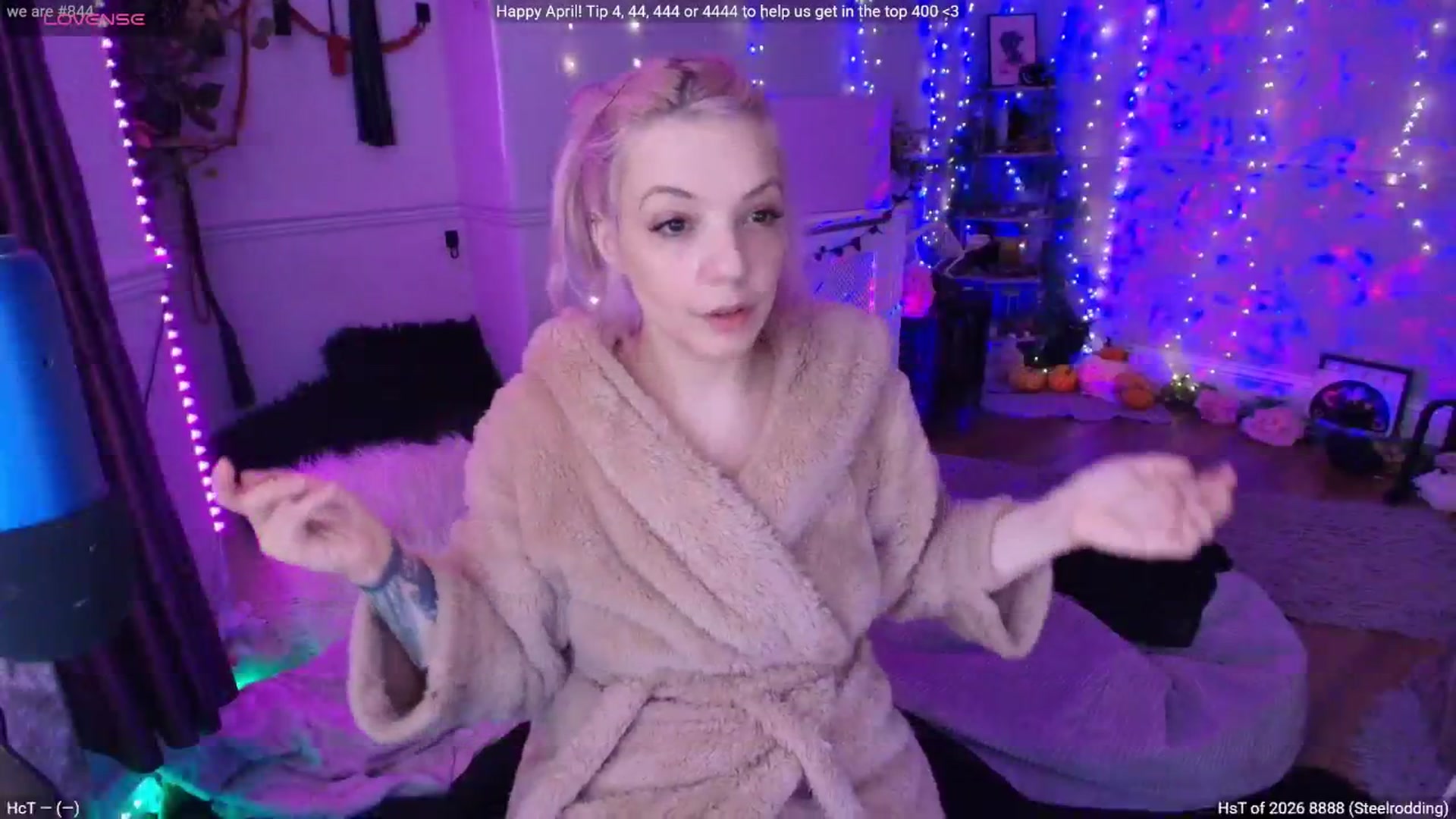 Gallery image thumbnail from LunaWolfie's myfreecams stream on, 04/04/2026, 17:53 image 5 of 20