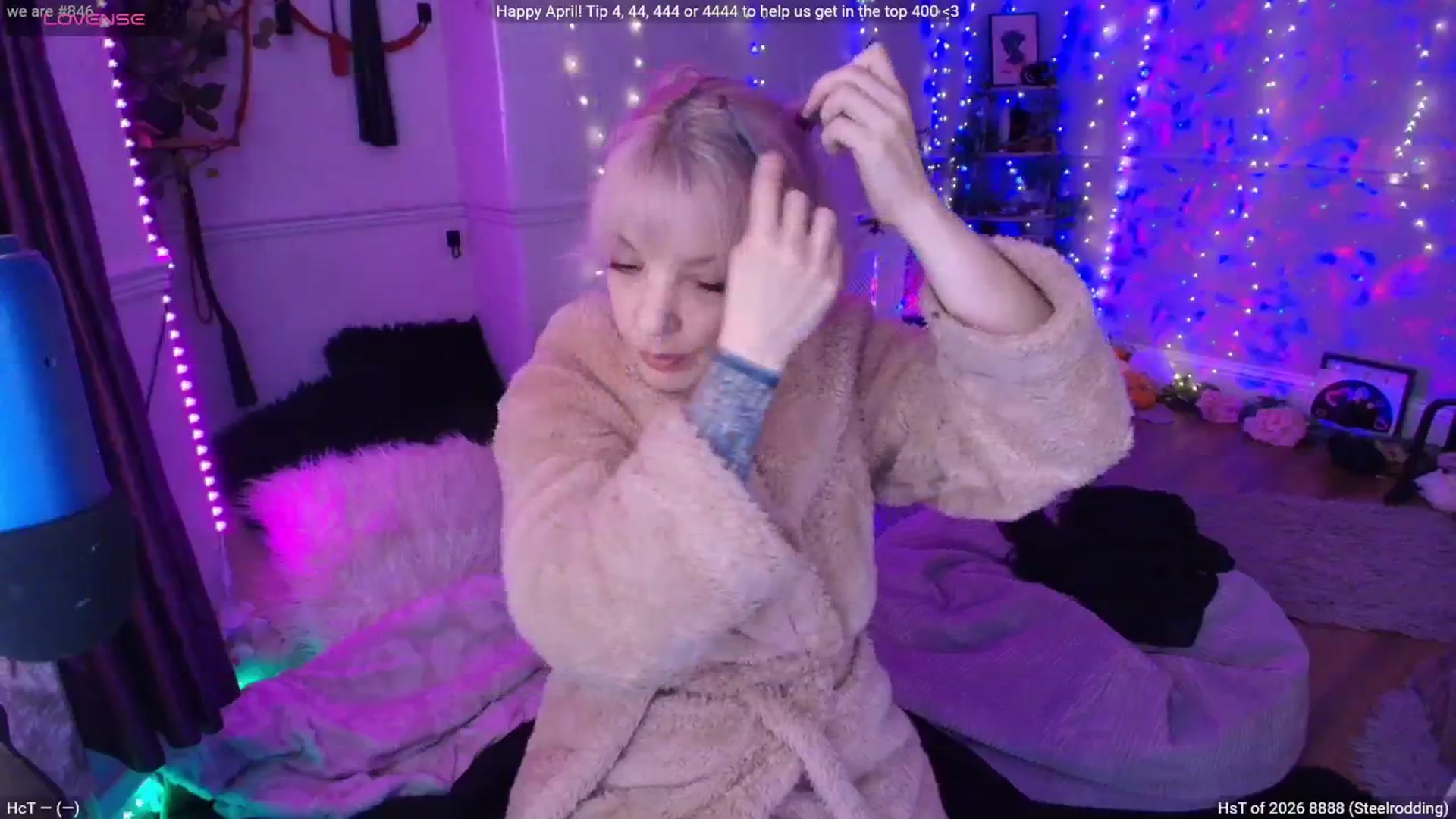 Gallery image thumbnail from LunaWolfie's myfreecams stream on, 04/04/2026, 17:53 image 7 of 20