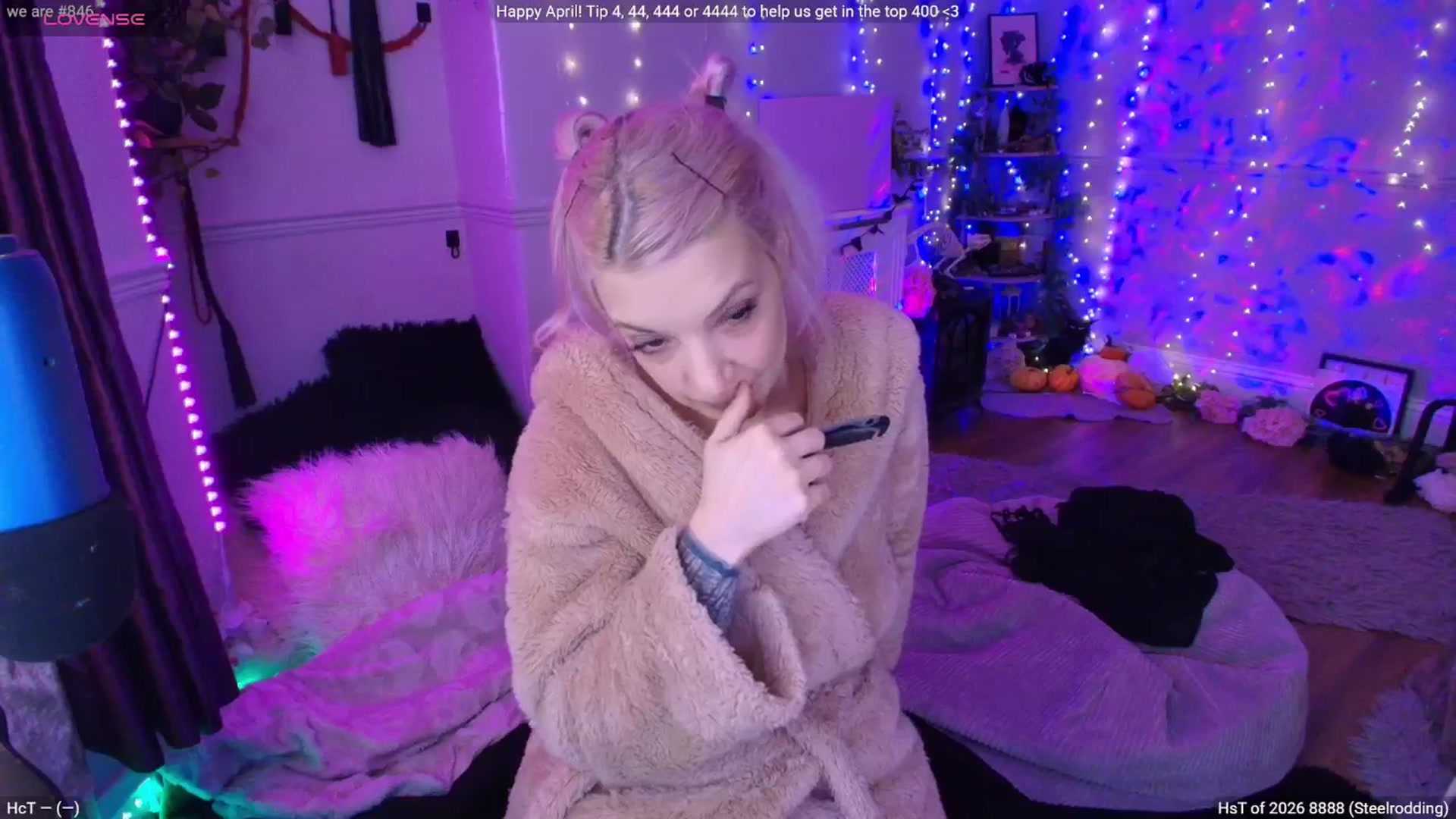 Gallery image thumbnail from LunaWolfie's myfreecams stream on, 04/04/2026, 17:53 image 6 of 20