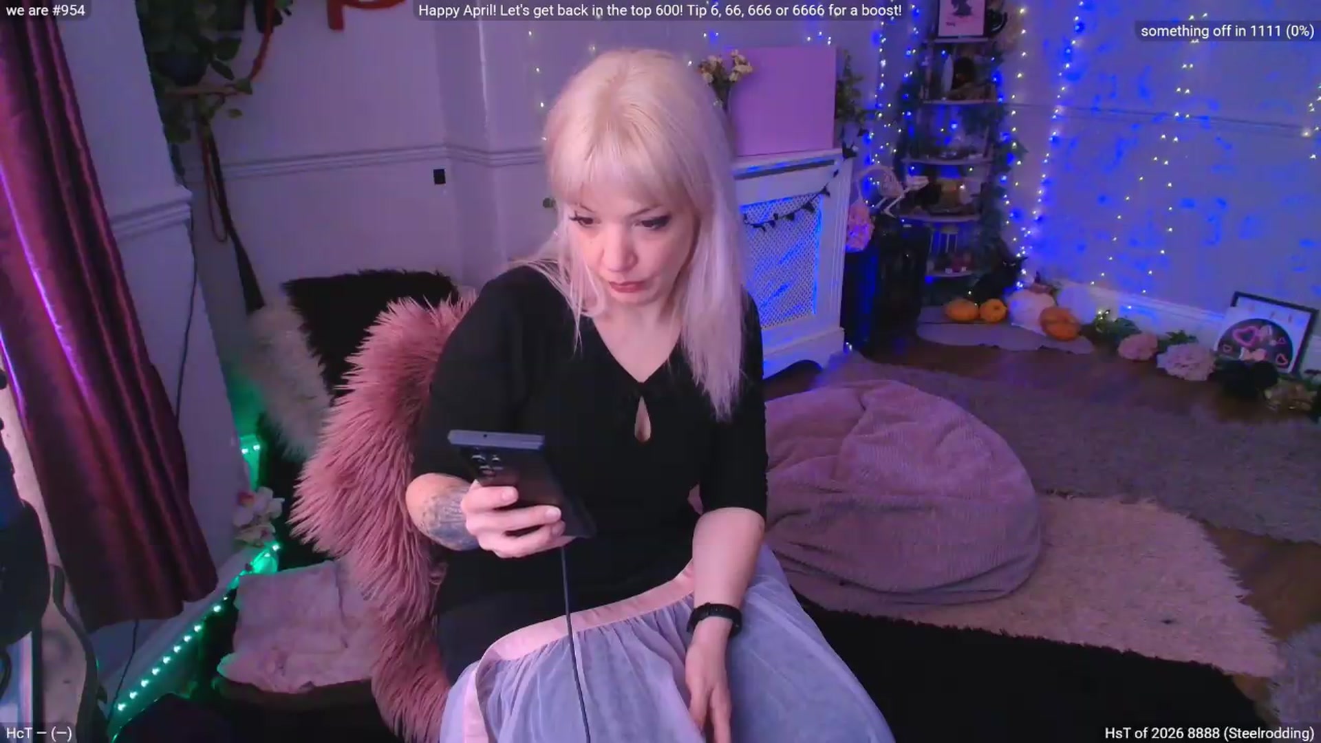 Gallery image thumbnail from LunaWolfie's myfreecams stream on, 04/29/2026, 13:10 image 3 of 20