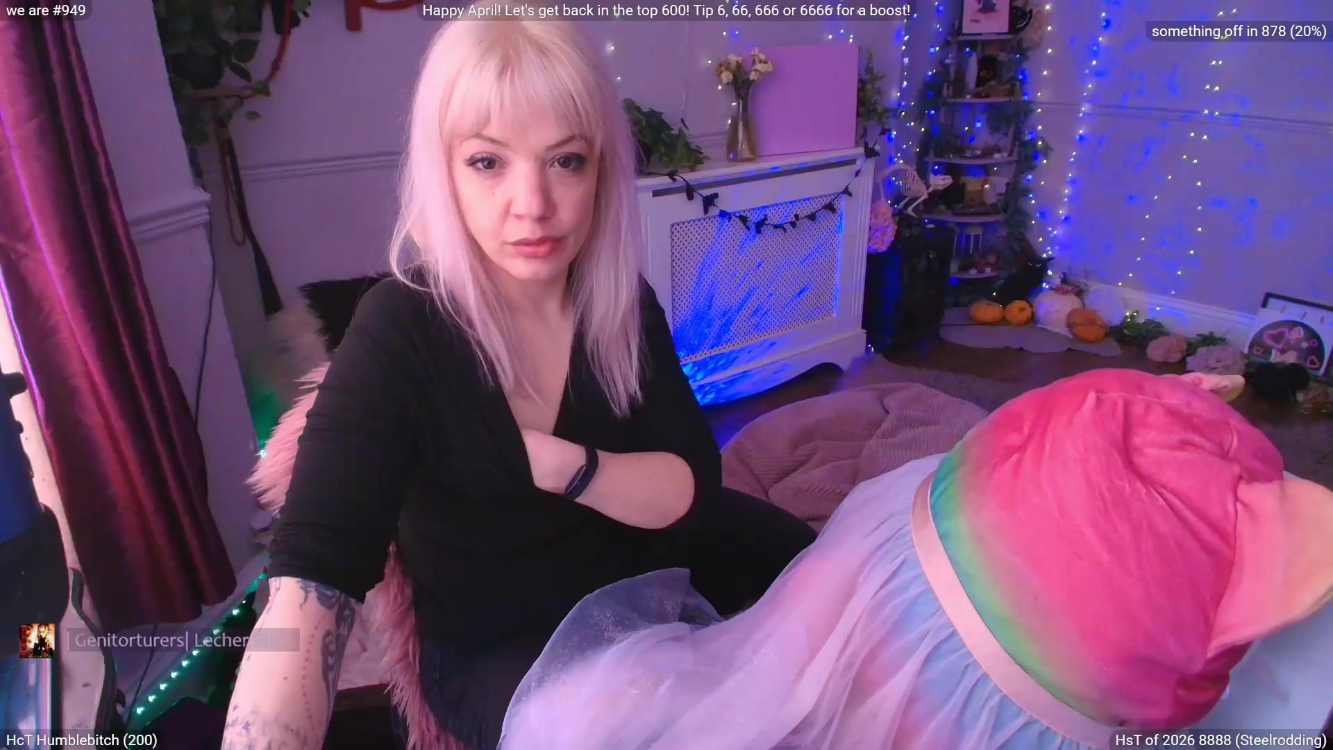 Gallery image thumbnail from LunaWolfie's myfreecams stream on, 04/29/2026, 13:10 image 15 of 20