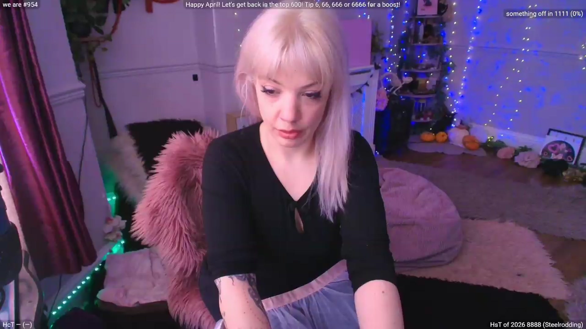 Gallery image thumbnail from LunaWolfie's myfreecams stream on, 04/29/2026, 13:10 image 4 of 20