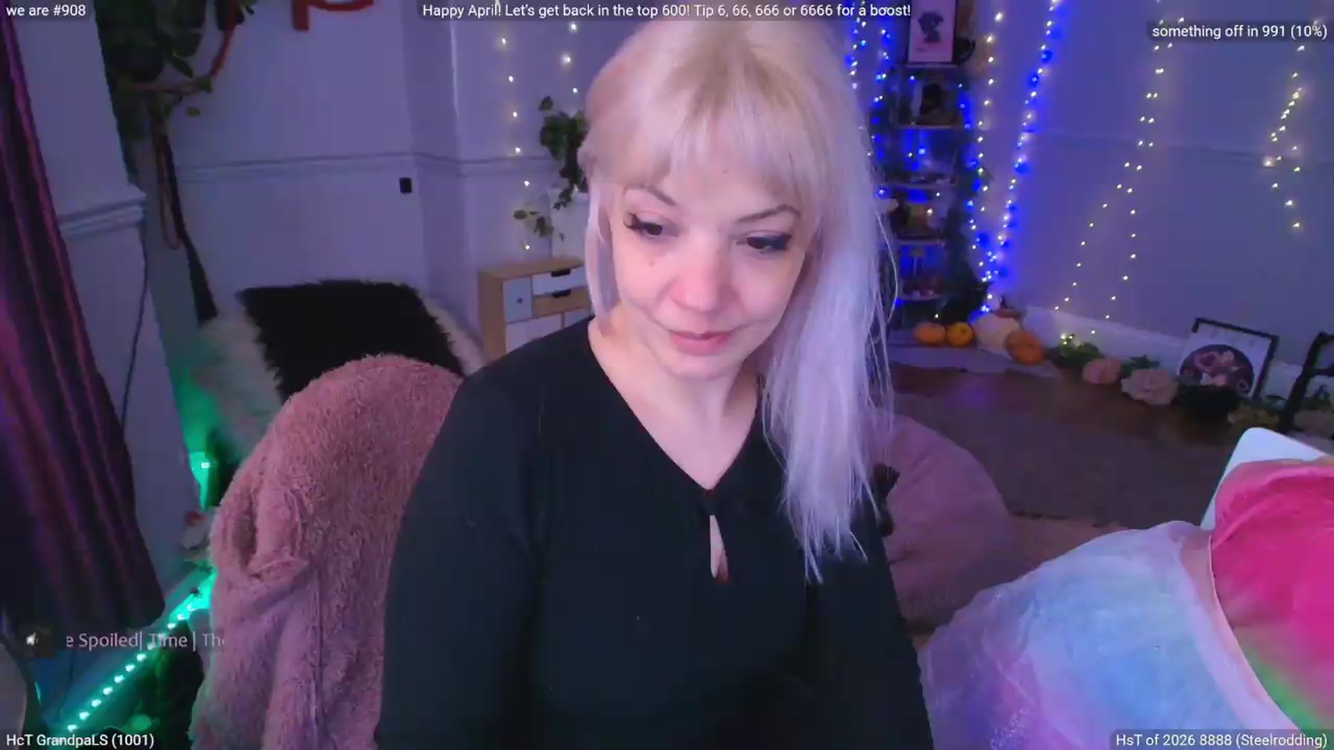 Gallery image thumbnail from LunaWolfie's myfreecams stream on, 04/29/2026, 15:47 image 9 of 20