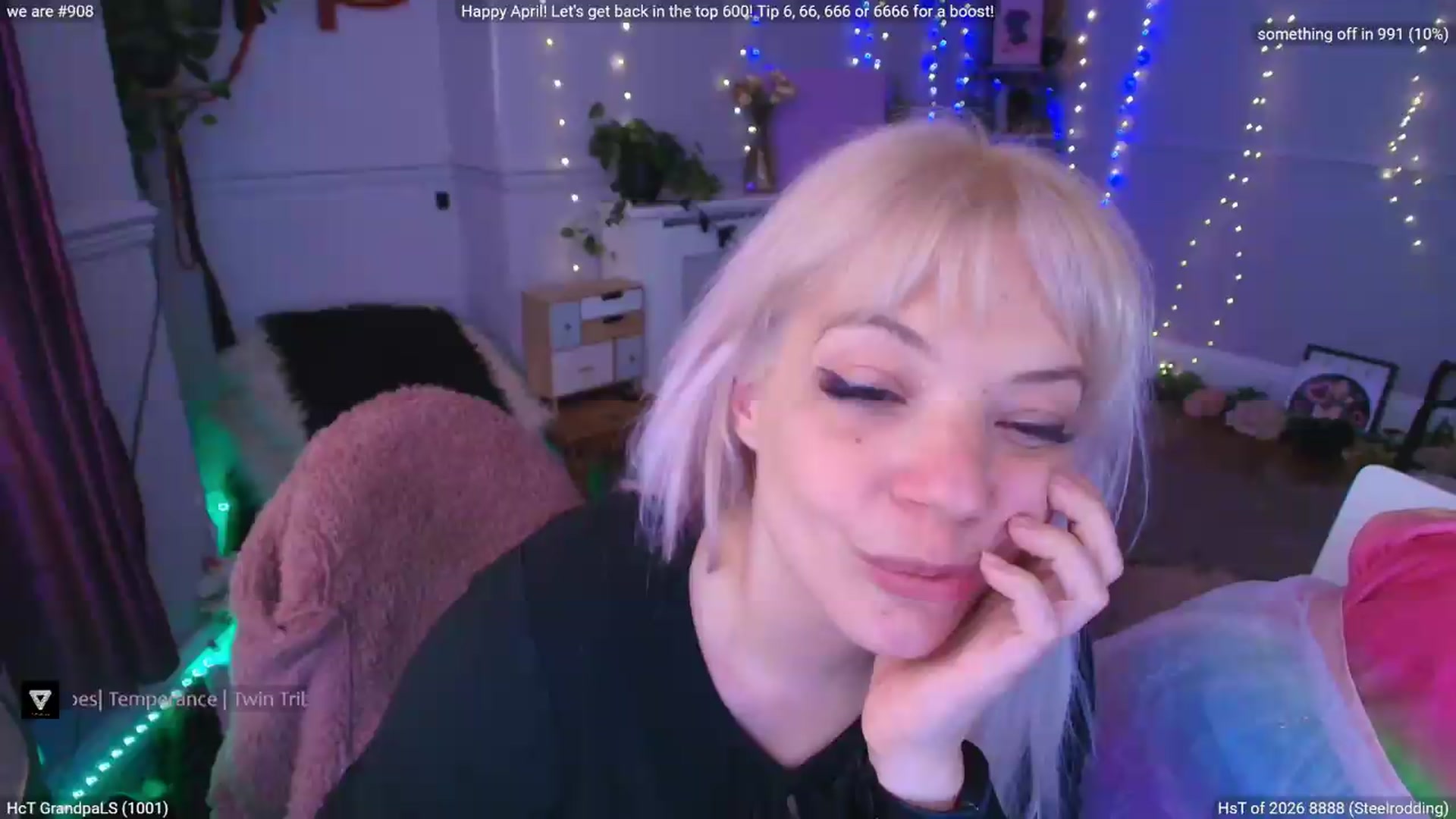 Gallery image thumbnail from LunaWolfie's myfreecams stream on, 04/29/2026, 15:47 image 12 of 20