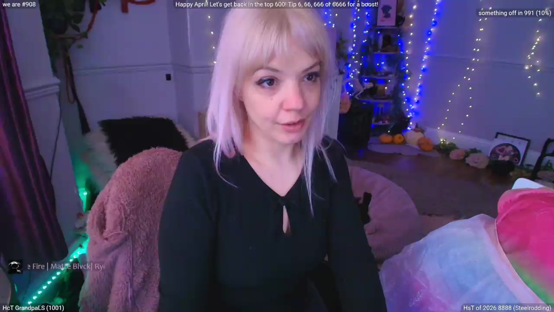 Gallery image thumbnail from LunaWolfie's myfreecams stream on, 04/29/2026, 15:47 image 2 of 20