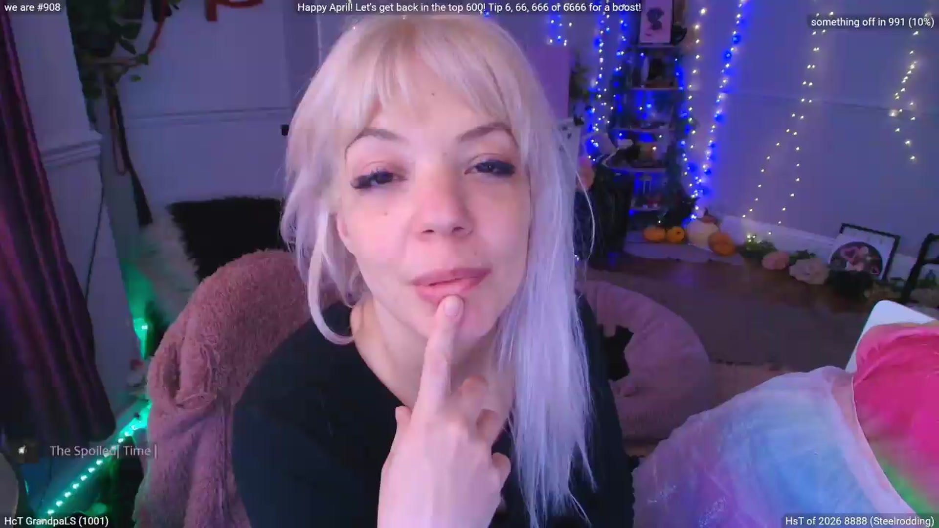Gallery image thumbnail from LunaWolfie's myfreecams stream on, 04/29/2026, 15:47 image 10 of 20