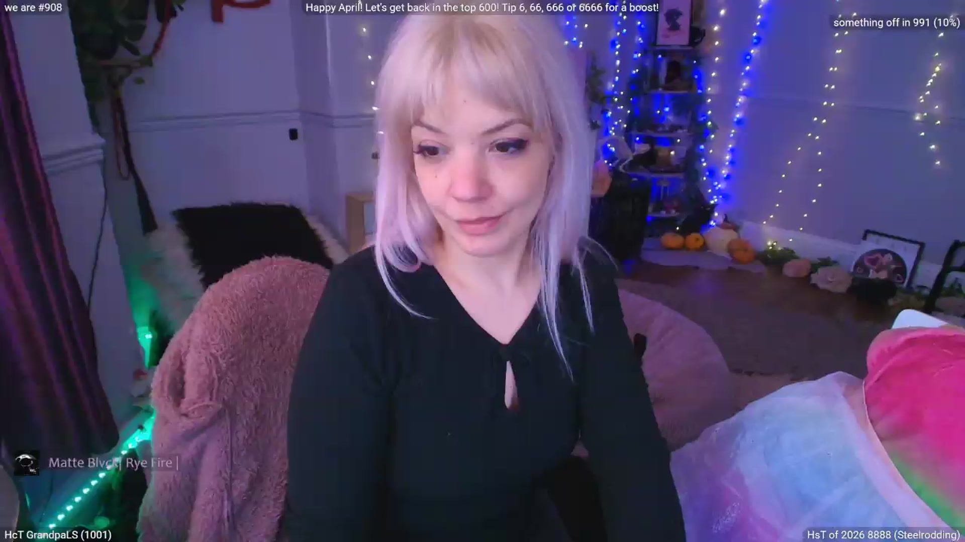 Gallery image thumbnail from LunaWolfie's myfreecams stream on, 04/29/2026, 15:47 image 1 of 20