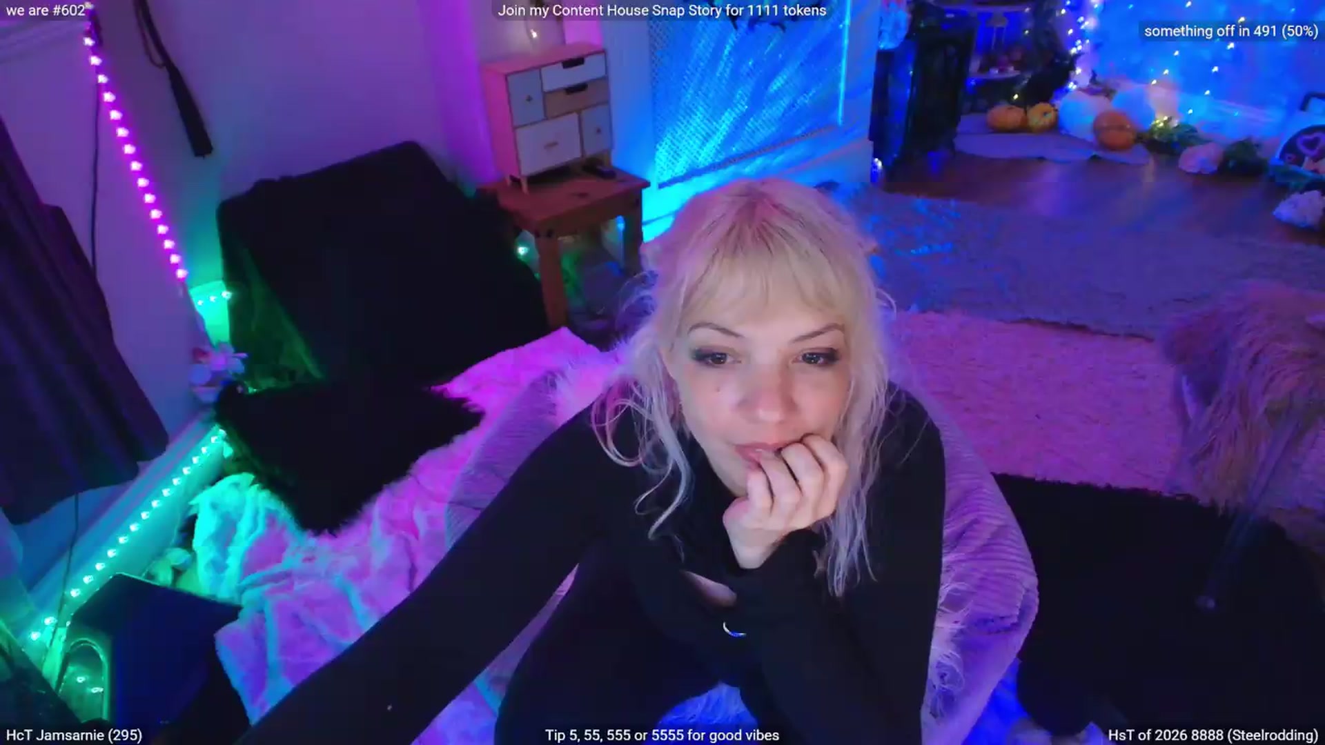 Gallery image thumbnail from LunaWolfie's myfreecams stream on, 05/06/2026, 24:17 image 4 of 20