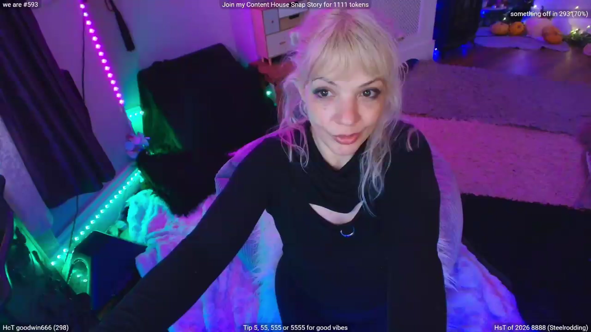 Gallery image thumbnail from LunaWolfie's myfreecams stream on, 05/06/2026, 24:17 image 14 of 20