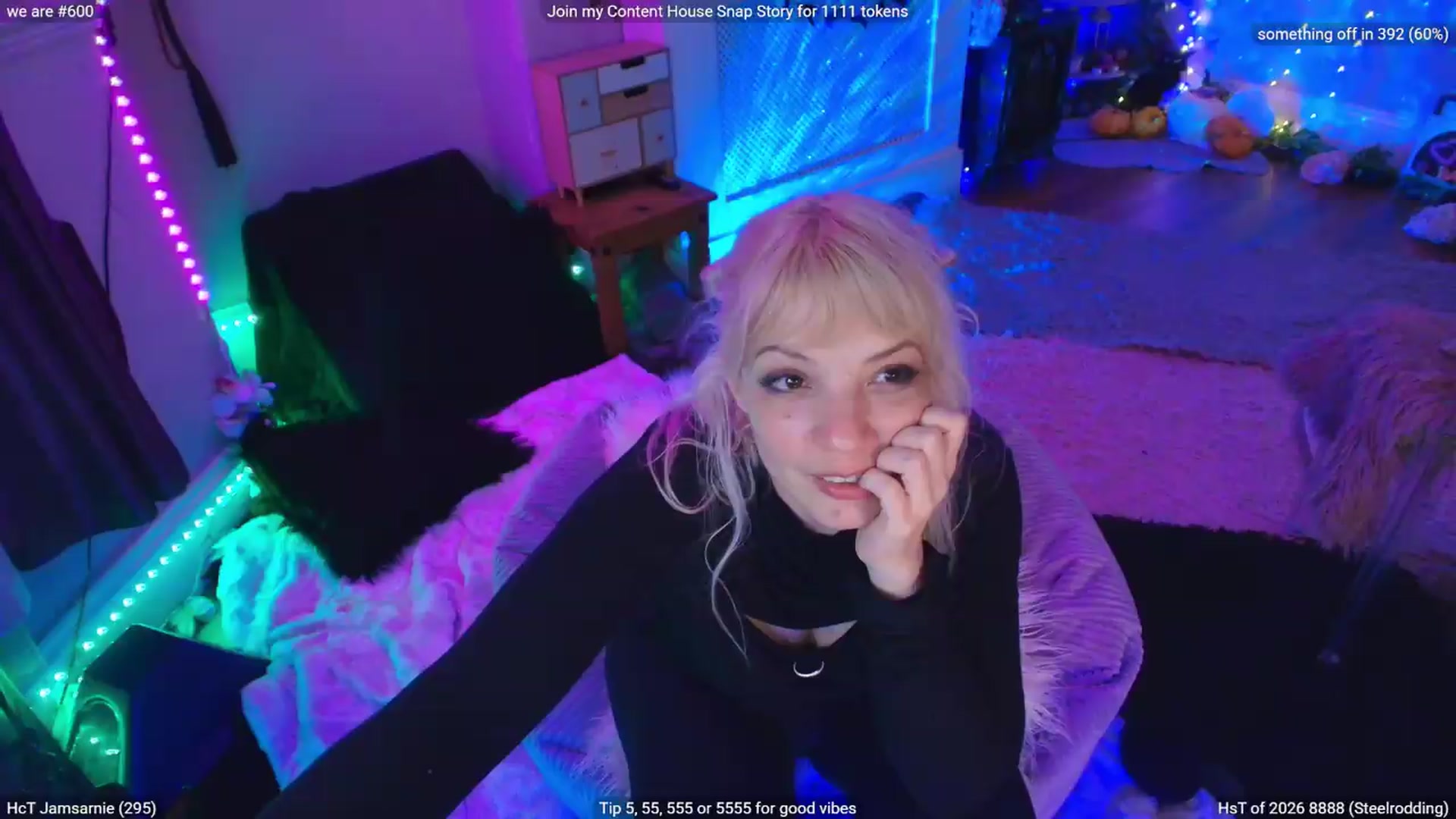 Gallery image thumbnail from LunaWolfie's myfreecams stream on, 05/06/2026, 24:17 image 6 of 20