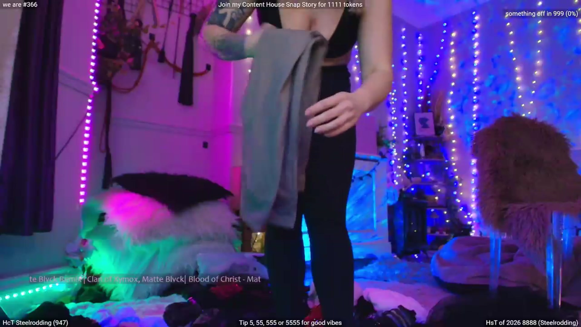 Gallery image thumbnail from LunaWolfie's myfreecams stream on, 05/09/2026, 23:39 image 3 of 20