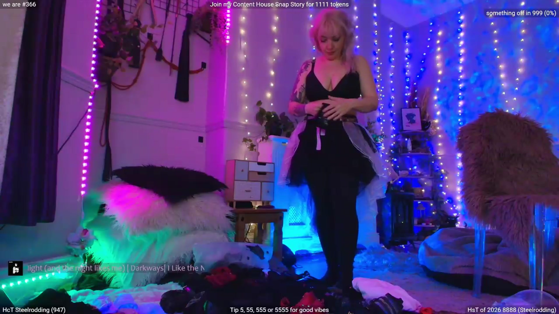 Gallery image thumbnail from LunaWolfie's myfreecams stream on, 05/09/2026, 23:39 image 10 of 20
