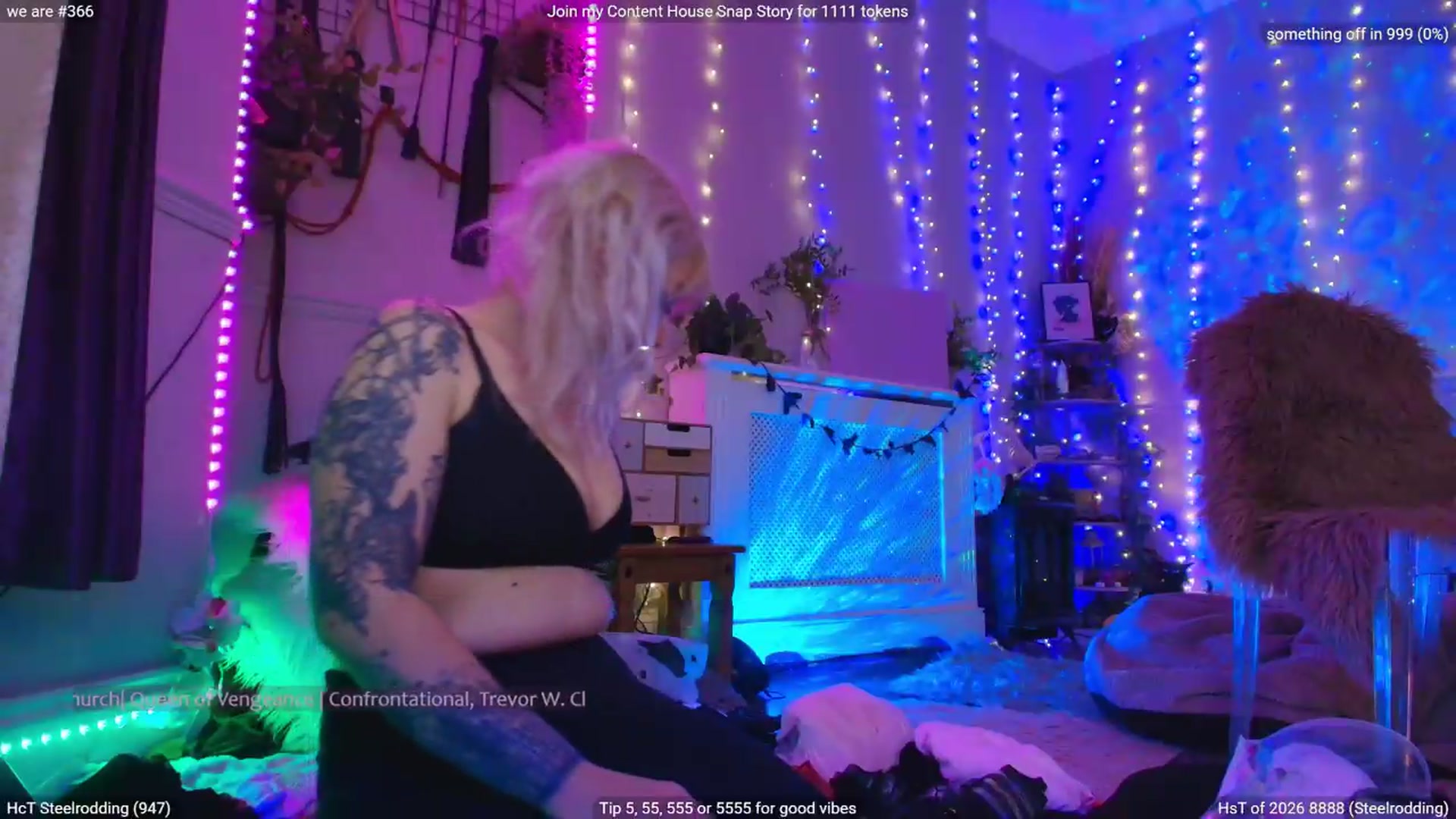 Gallery image thumbnail from LunaWolfie's myfreecams stream on, 05/09/2026, 23:39 image 6 of 20