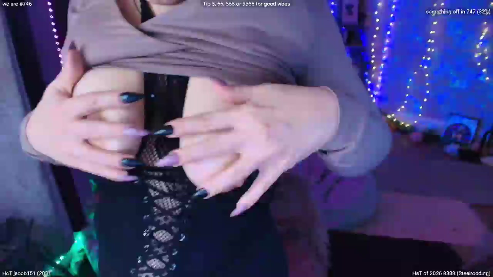 Gallery image thumbnail from LunaWolfie's myfreecams stream on, 05/21/2026, 23:19 image 3 of 20