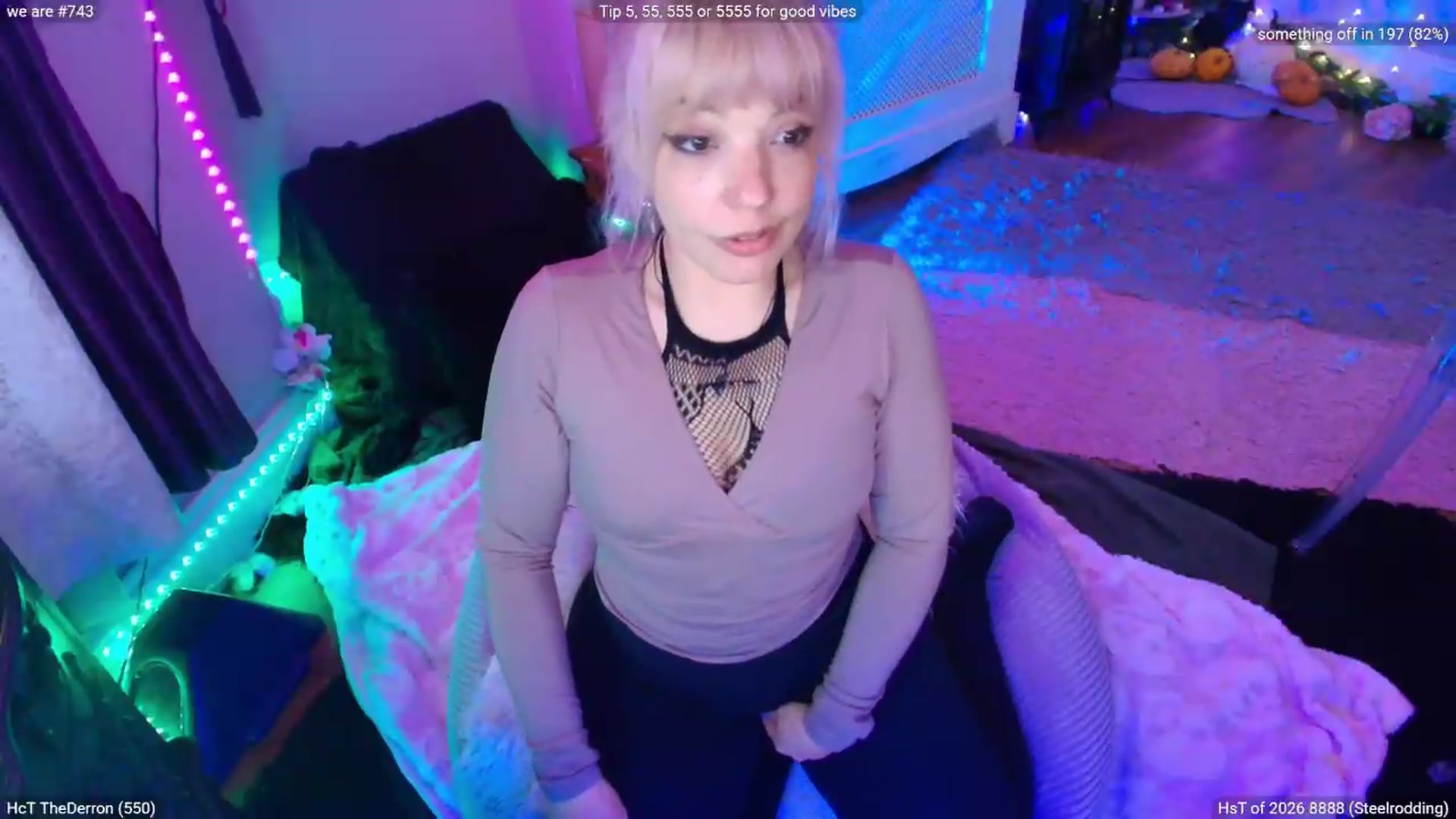 Gallery image thumbnail from LunaWolfie's myfreecams stream on, 05/21/2026, 23:19 image 10 of 20